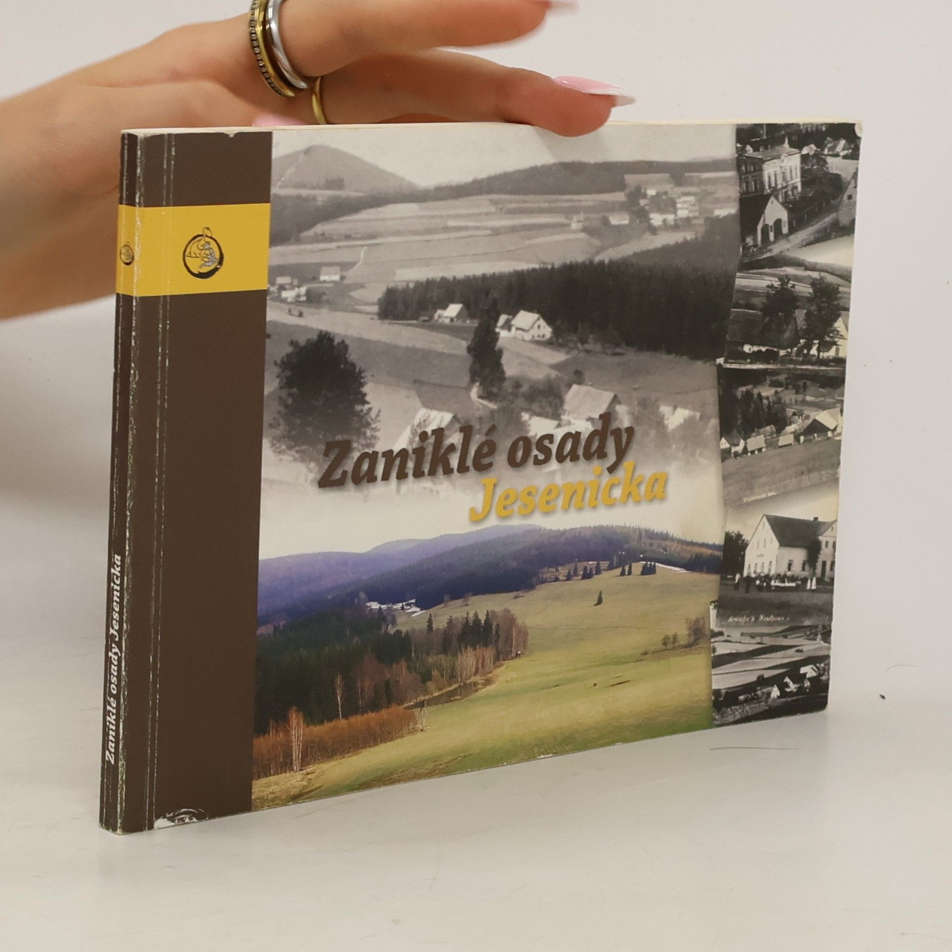 Autorenkollektiv Zaniklé osady Jesenicka