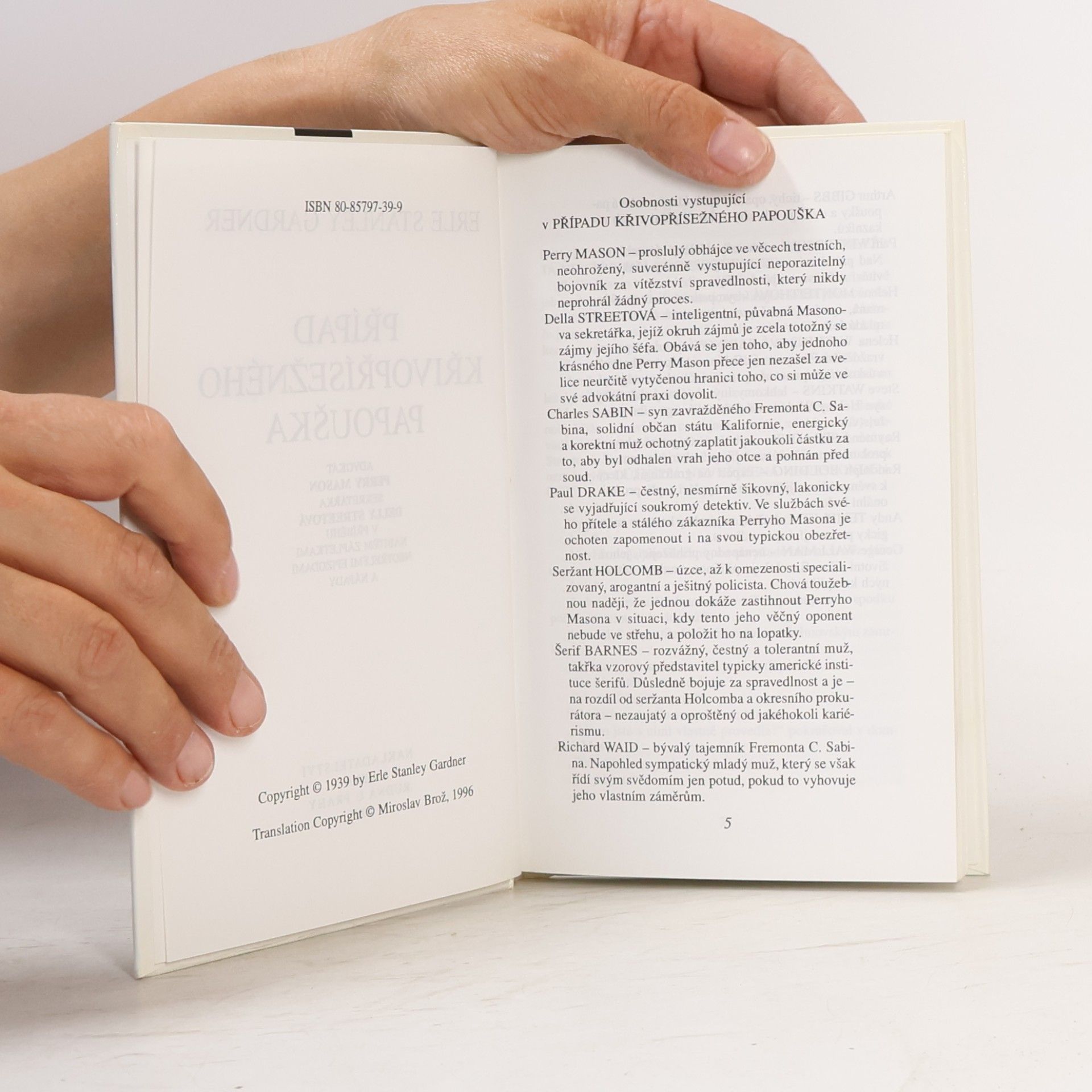 Erle Stanley Gardner Případ křivopřísežného papouška
