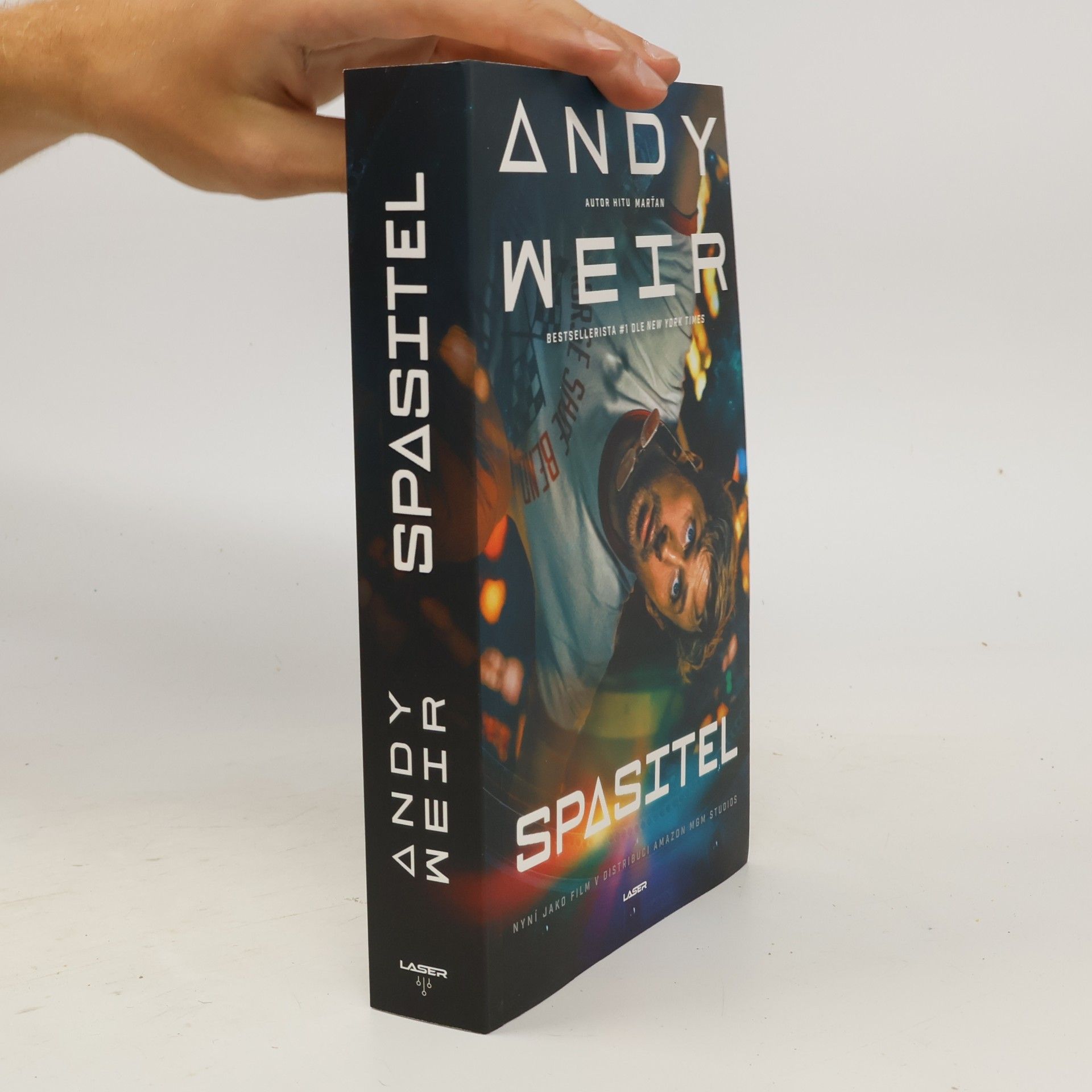 Andy Weir Spasitel