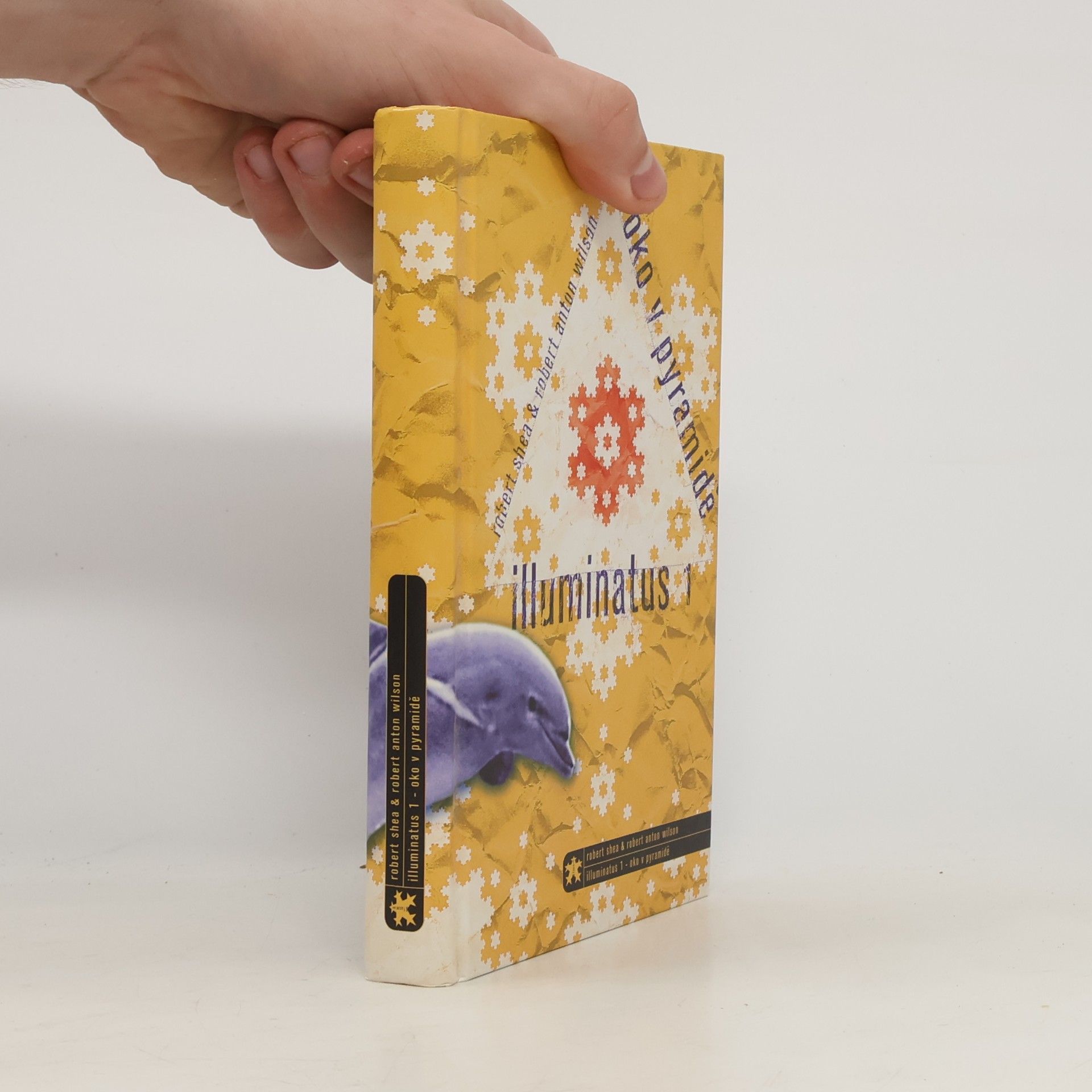 Robert Shea Illuminatus. 1, Oko v pyramidě