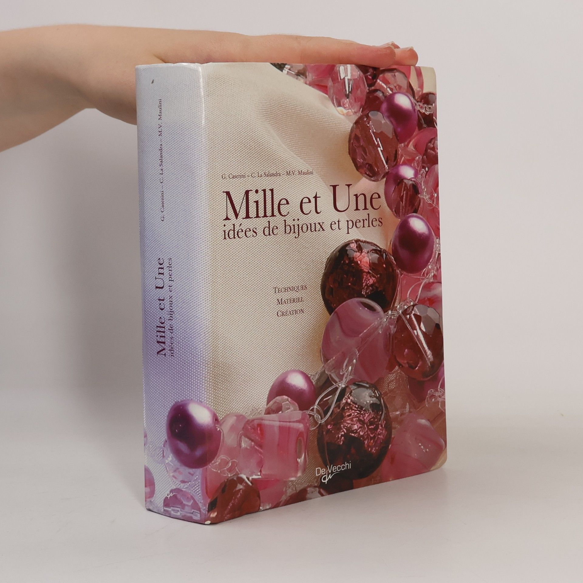 1000 & 1 idées de bijoux et perles