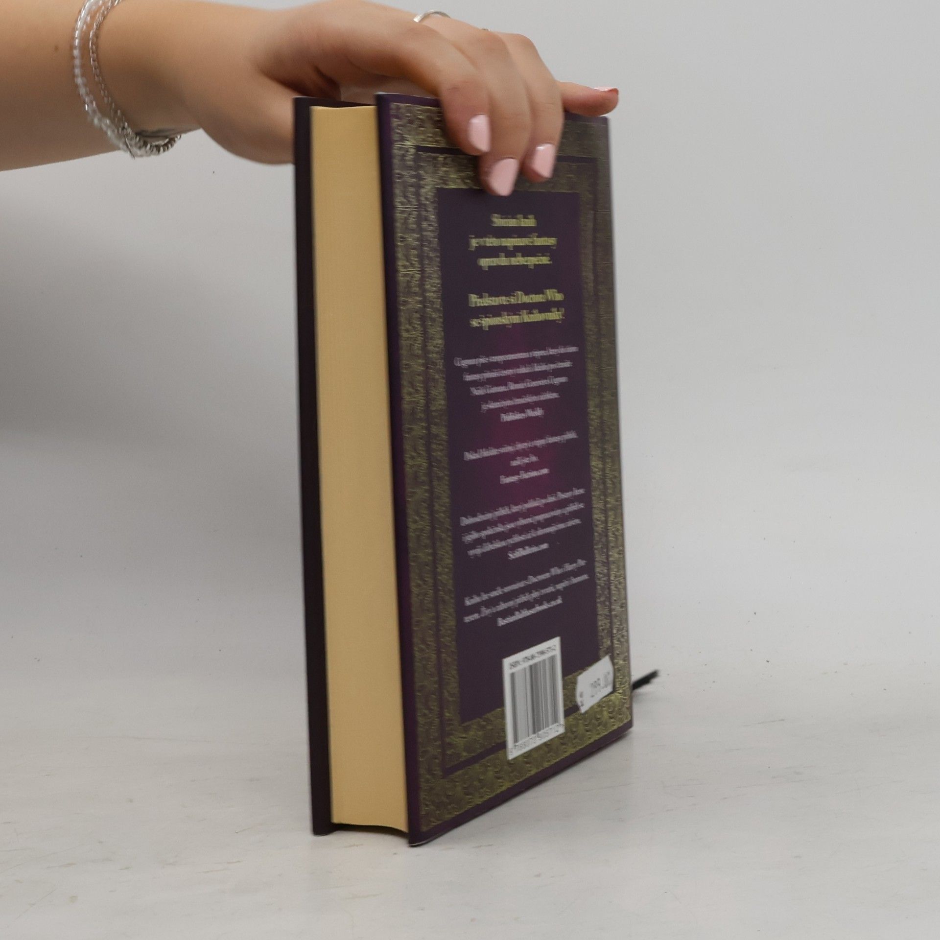 Genevieve Cogman Neviditelná knihovna