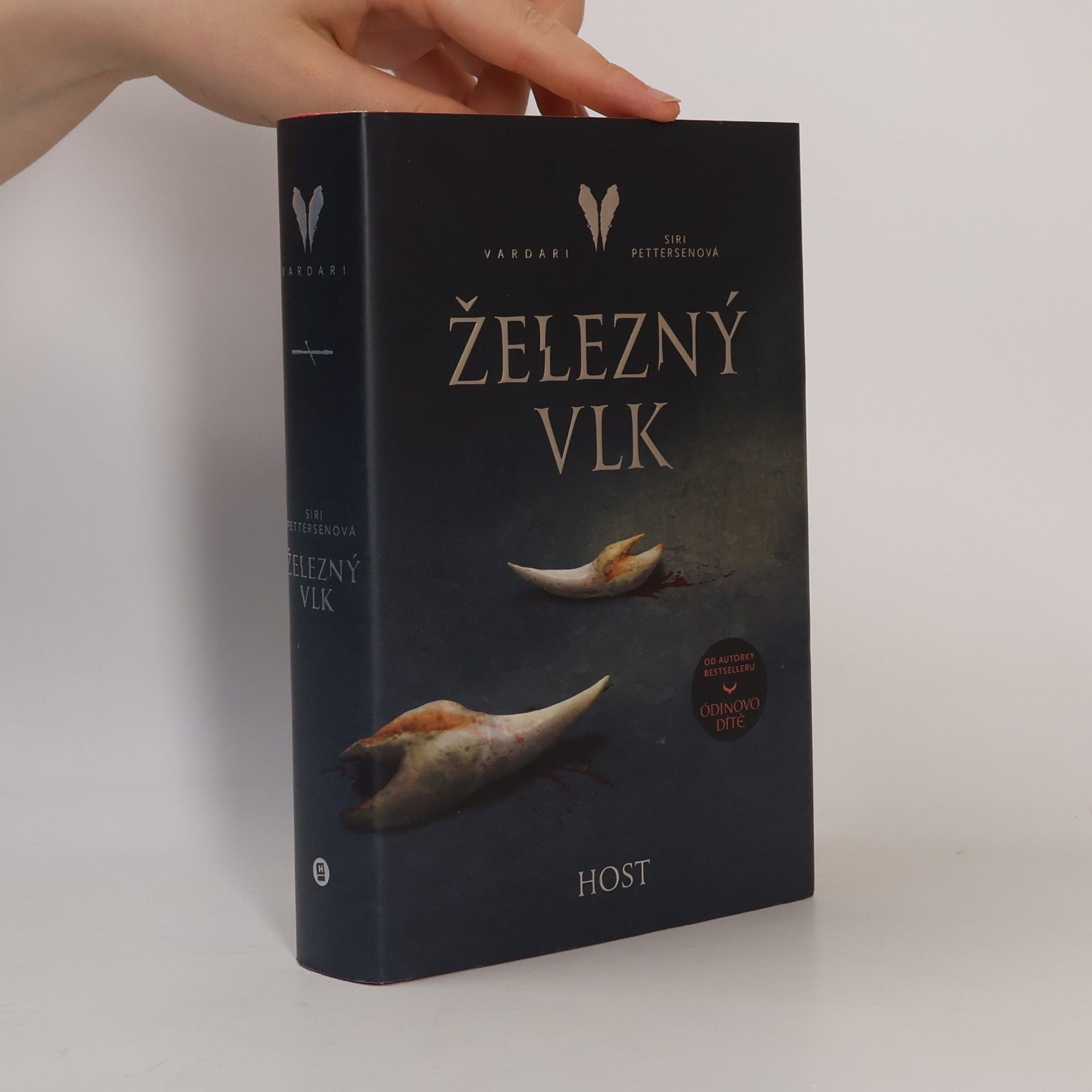 Vardari. Železný vlk