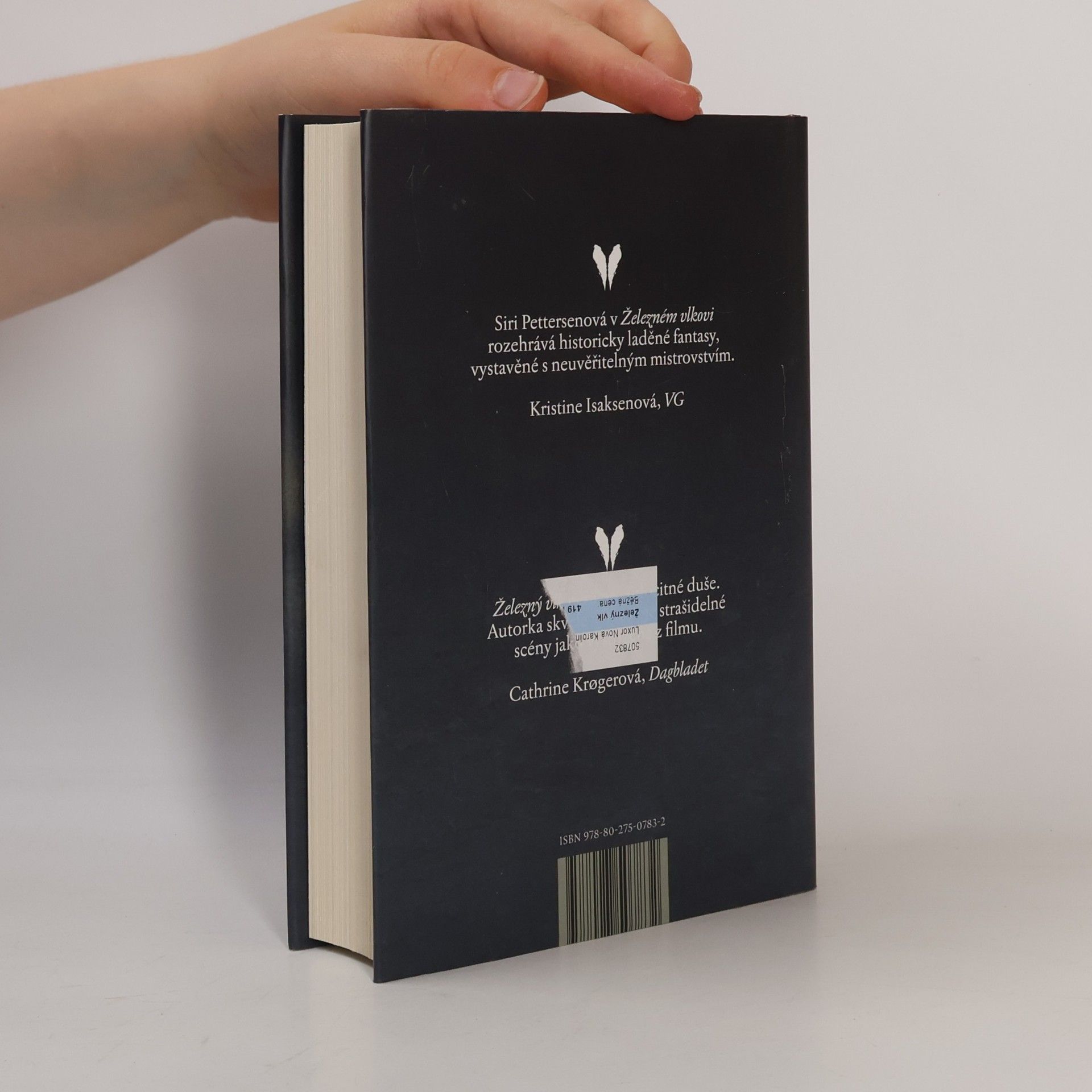 Siri Pettersenová Vardari. Železný vlk