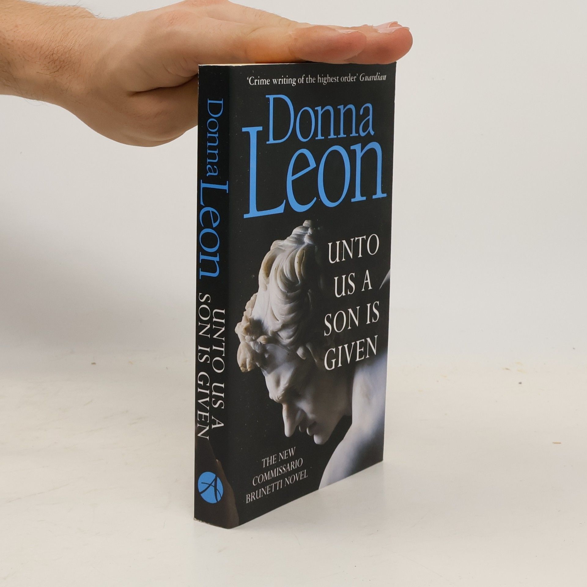 Donna Leon Unto us a son is given