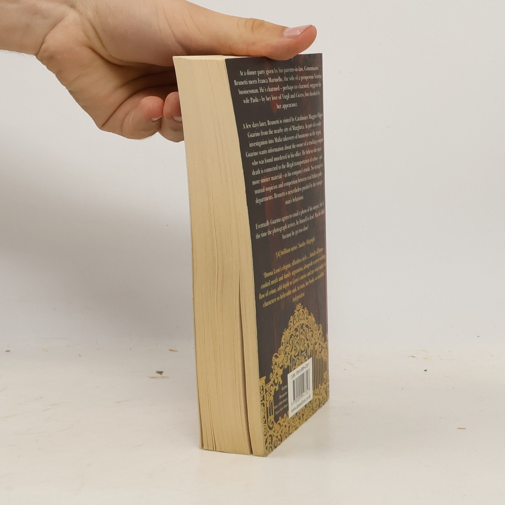 Donna Leon About Face
