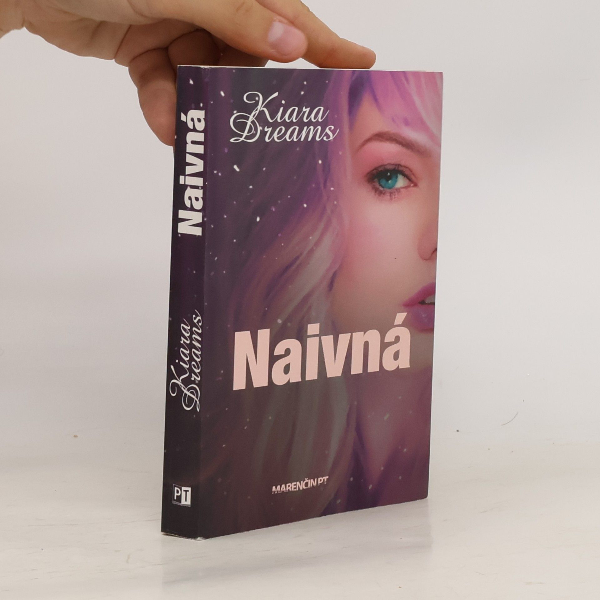 Kiara Dreams Naivná