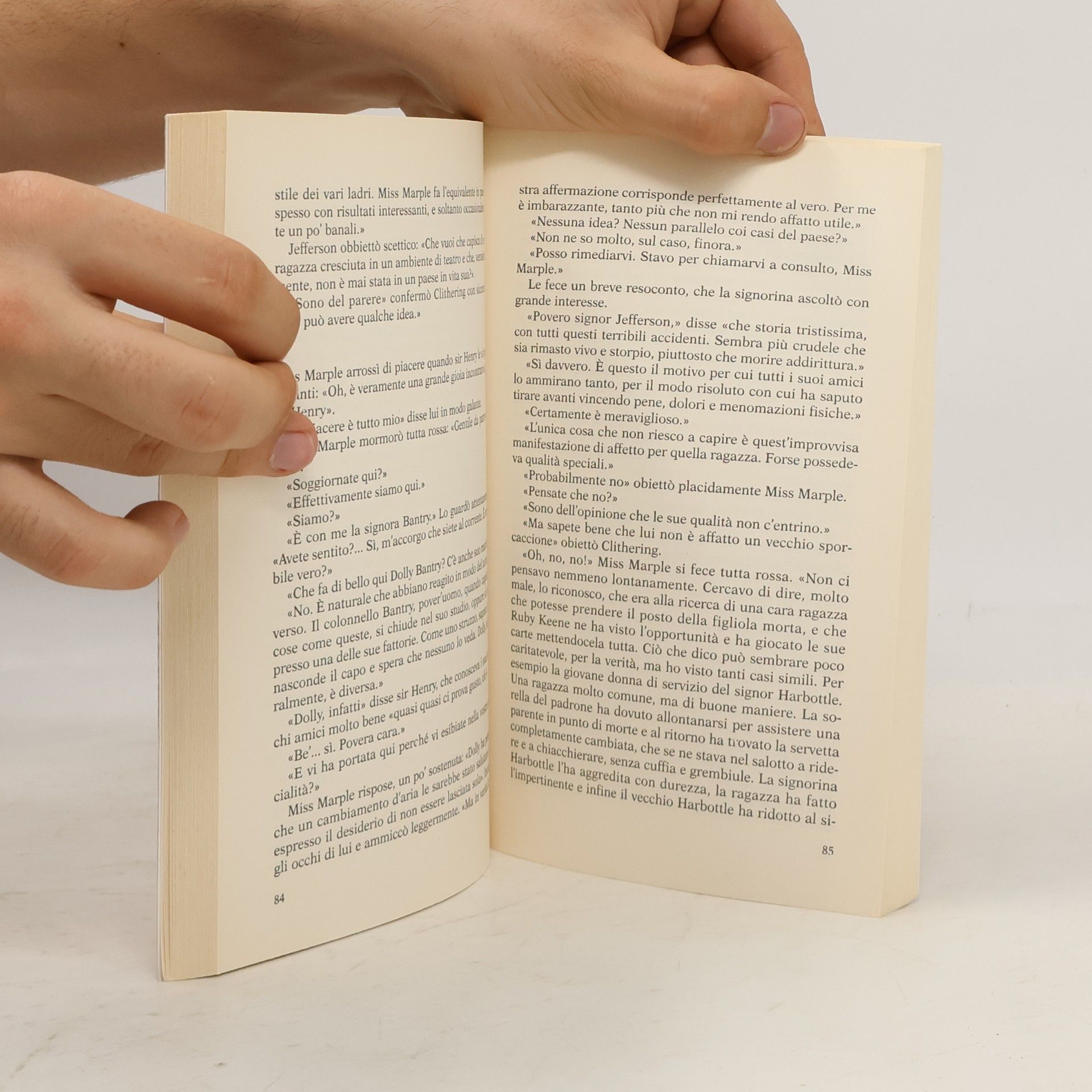 Agatha Christie C'è un cadavere in biblioteca