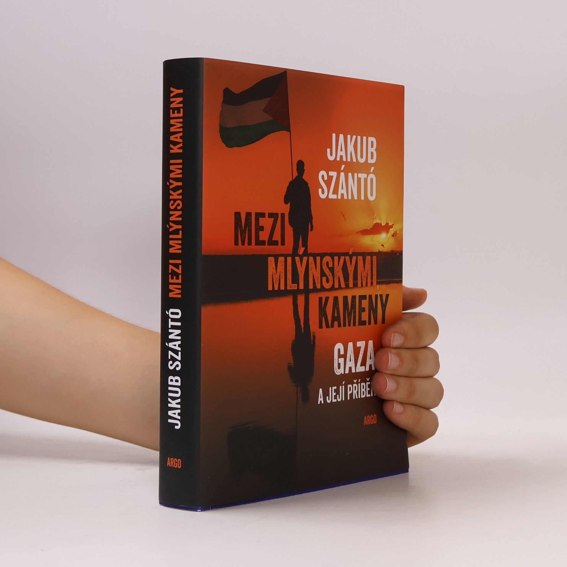 Mezi mlýnskými kameny. Gaza a její příběh