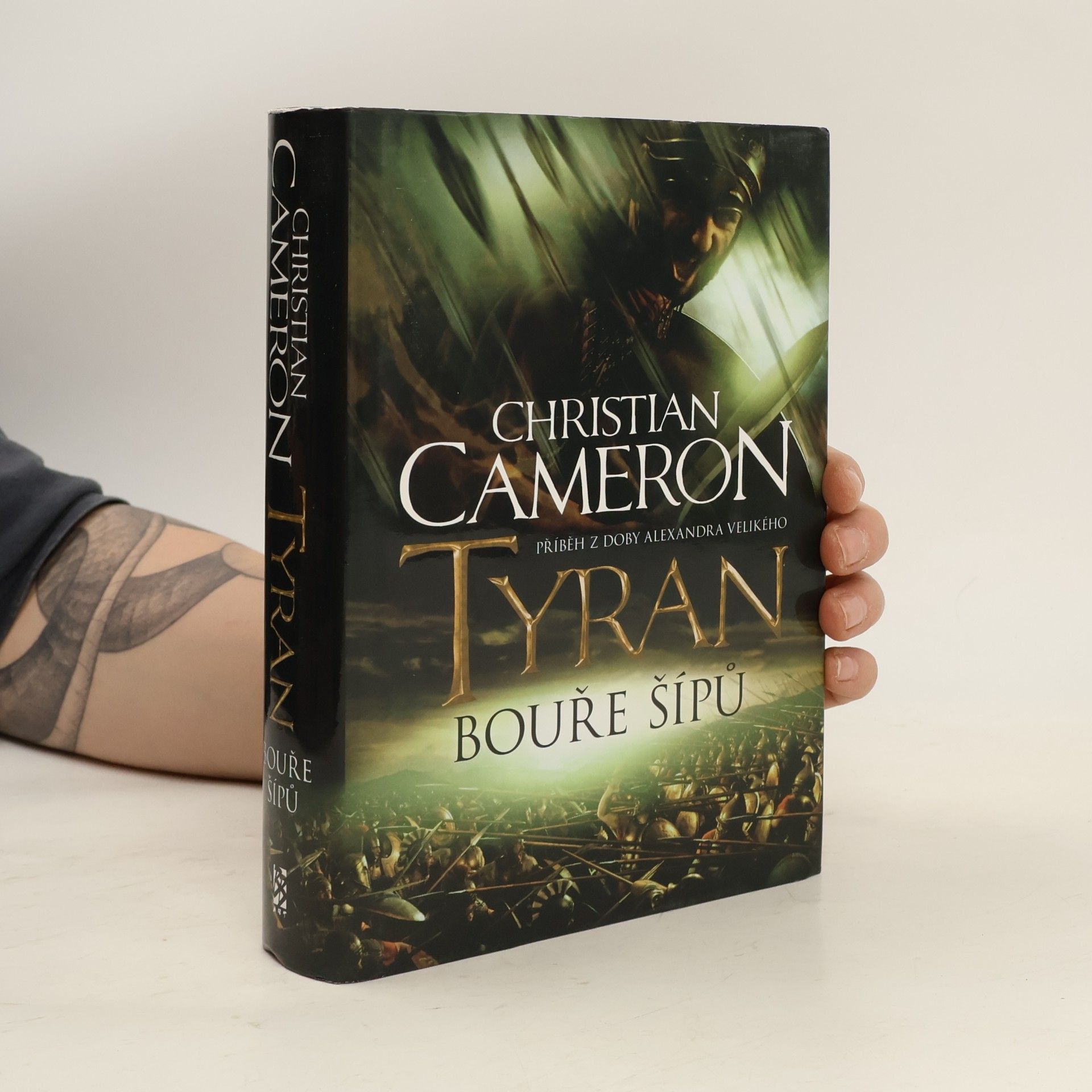 Christian Cameron Tyran. Bouře šípů