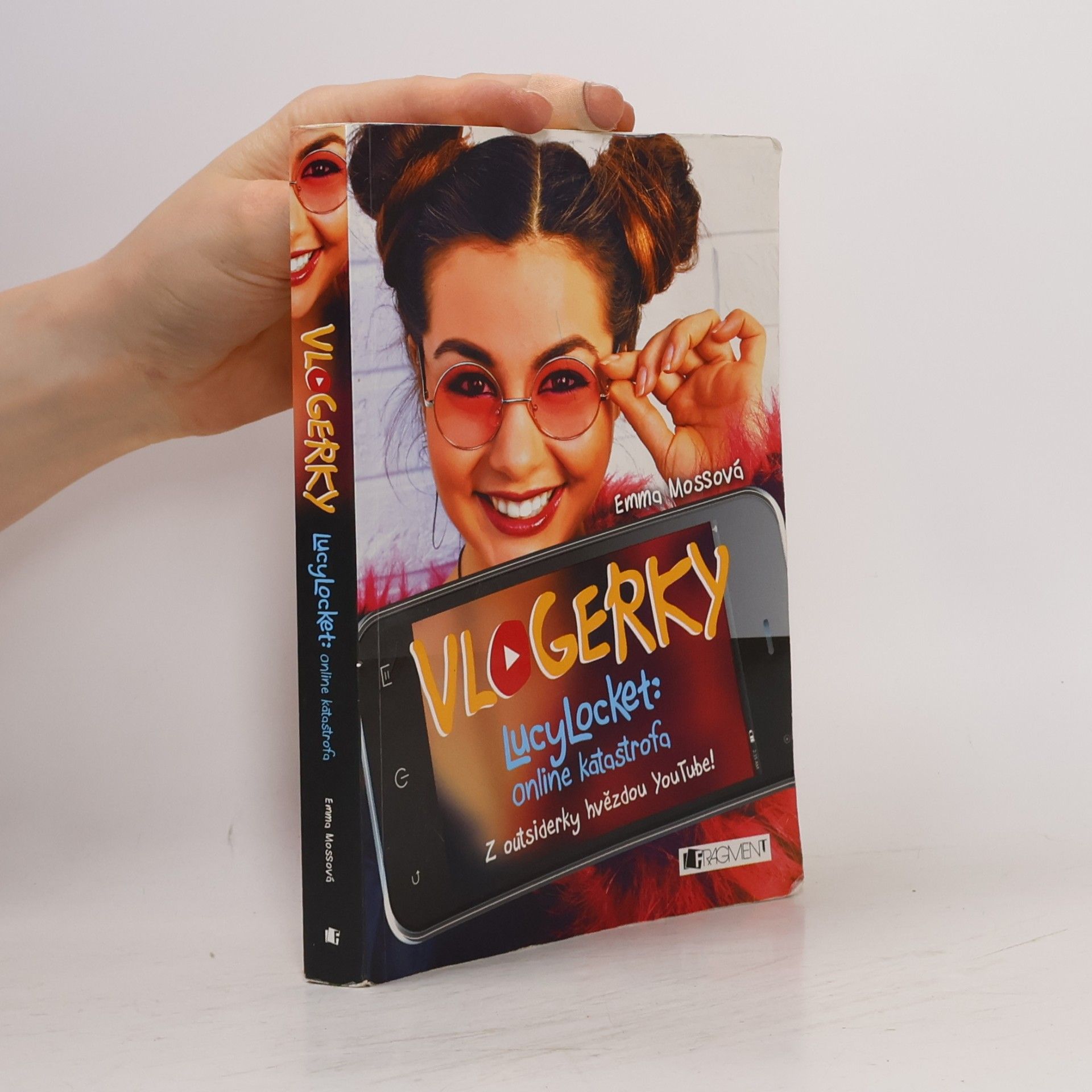 Emma Moss Vlogerky: Lucy Locket: Online katastrofa