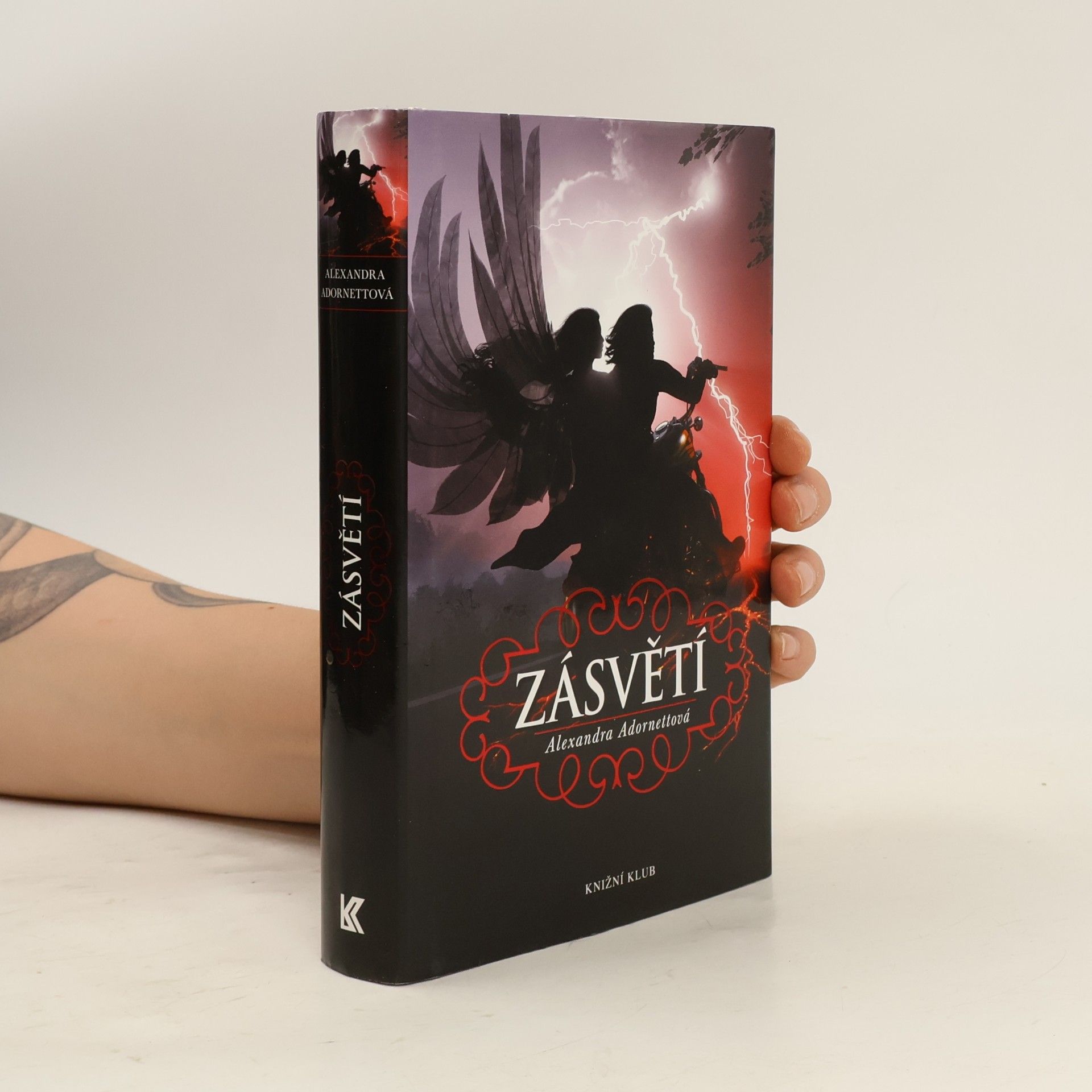 Alexandra Adornetto Zásvětí