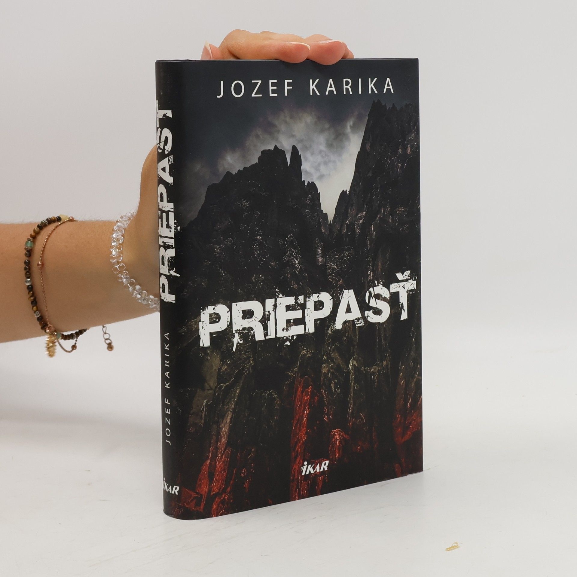 Jozef Karika Priepasť