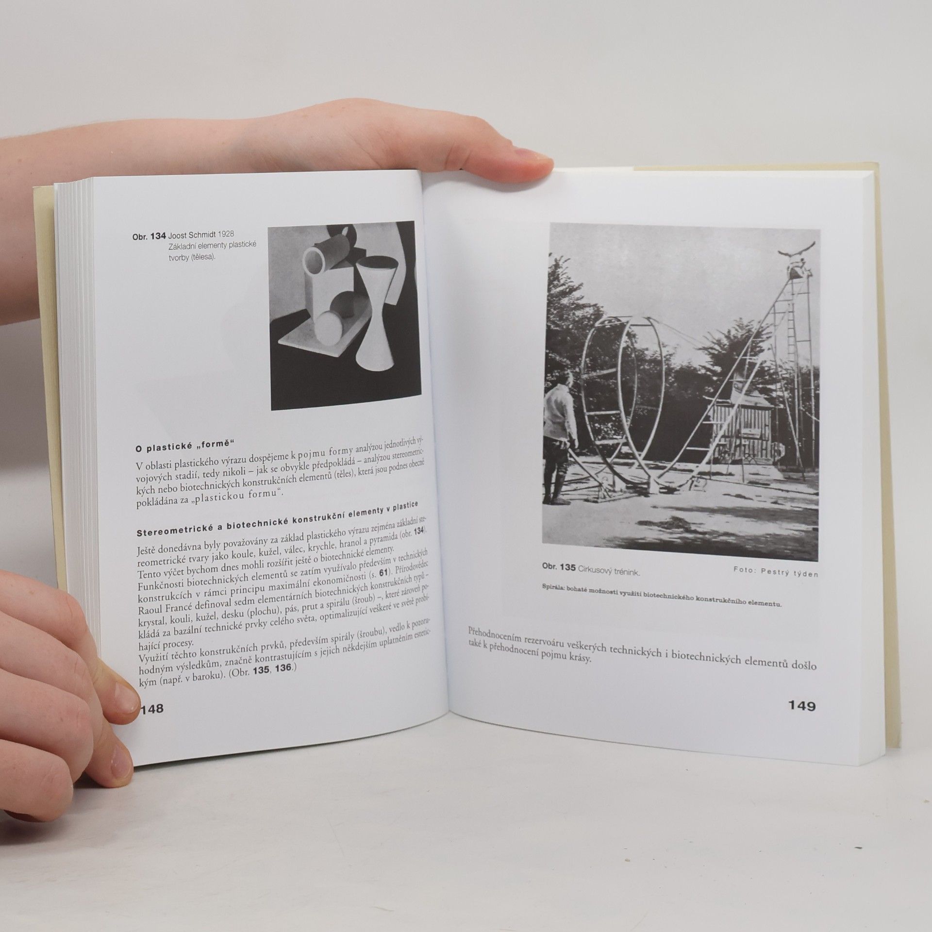 László Moholy-Nagy Od materiálu k architektuře