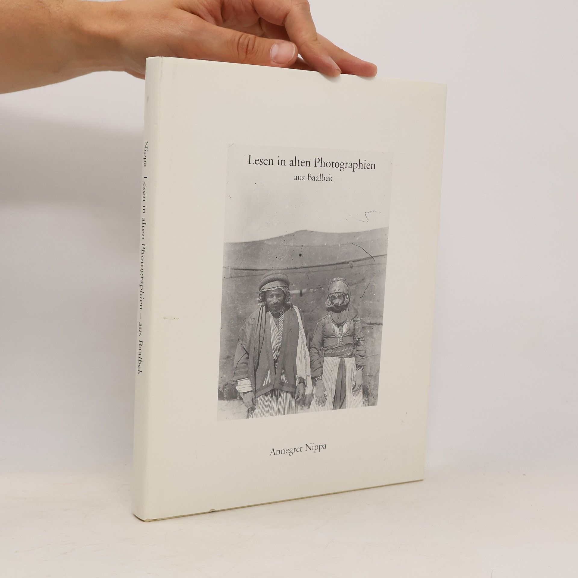 Lesen in alten Photographien aus Baalbek