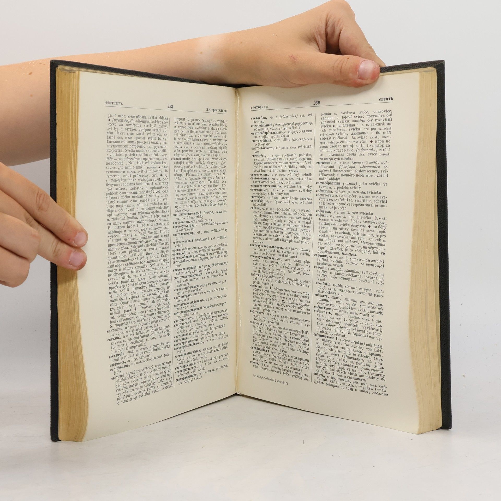 Autorenkollektiv Velký rusko-český slovník 4. P-C
