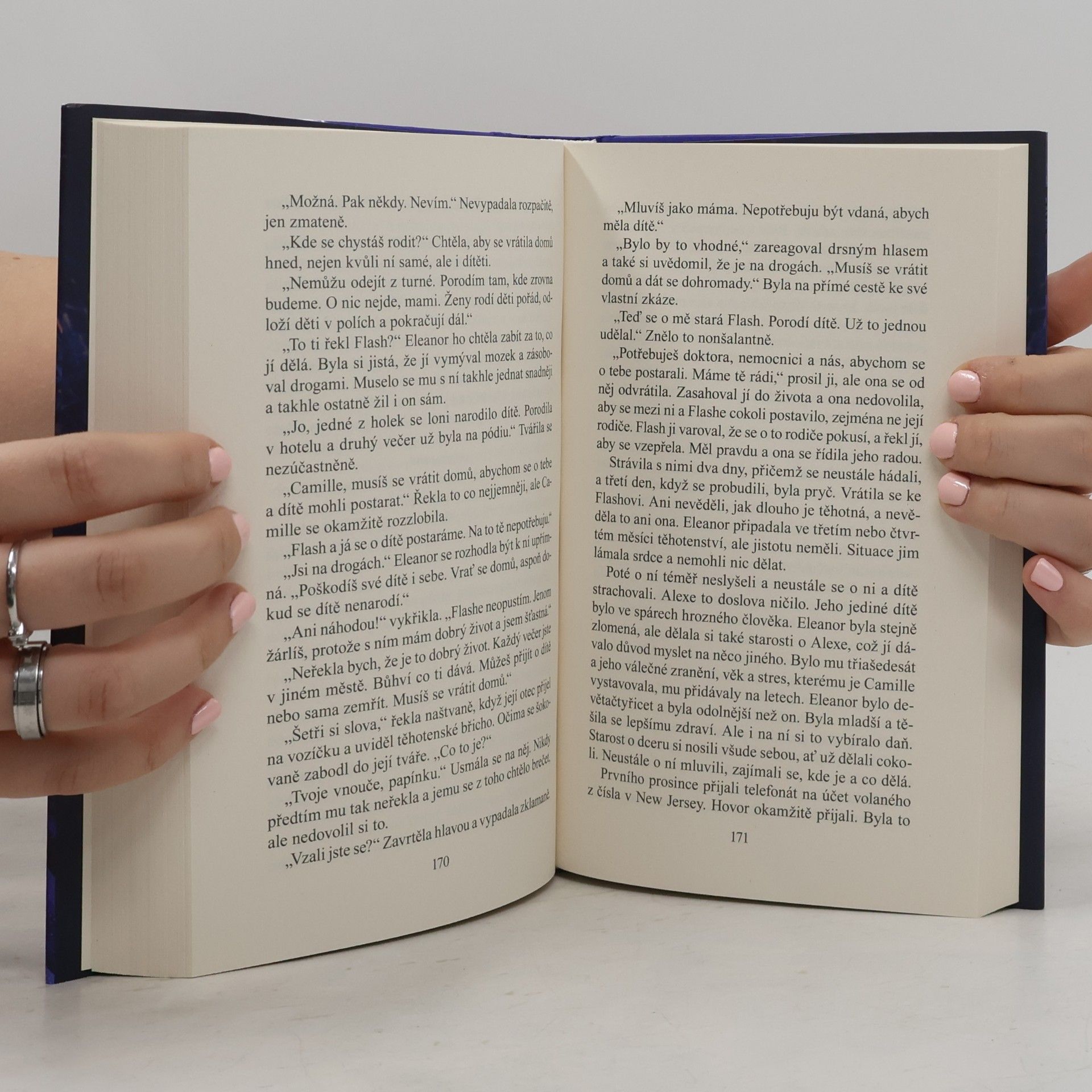 Danielle Steel Svatební šaty