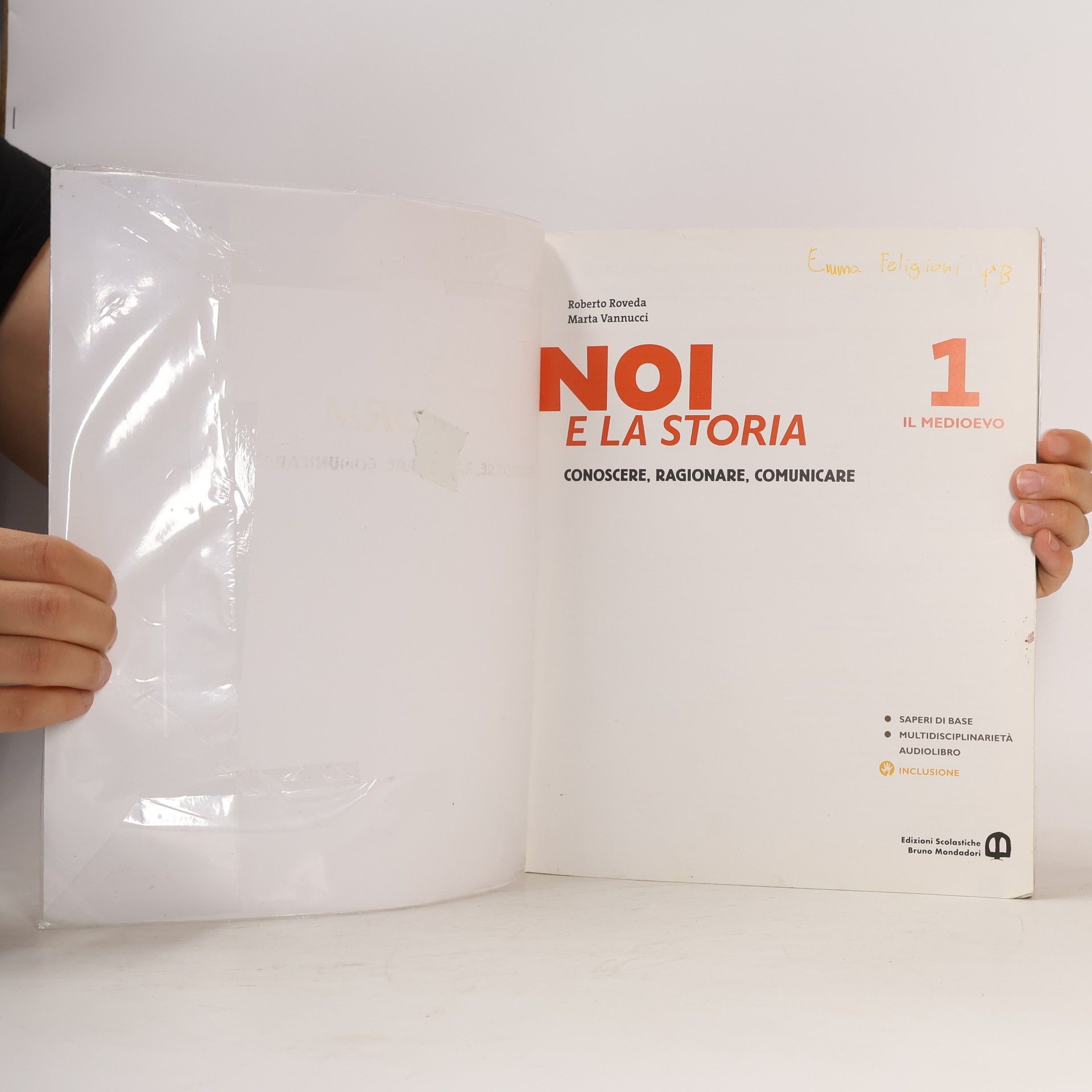 Autores varios Noi e la storia