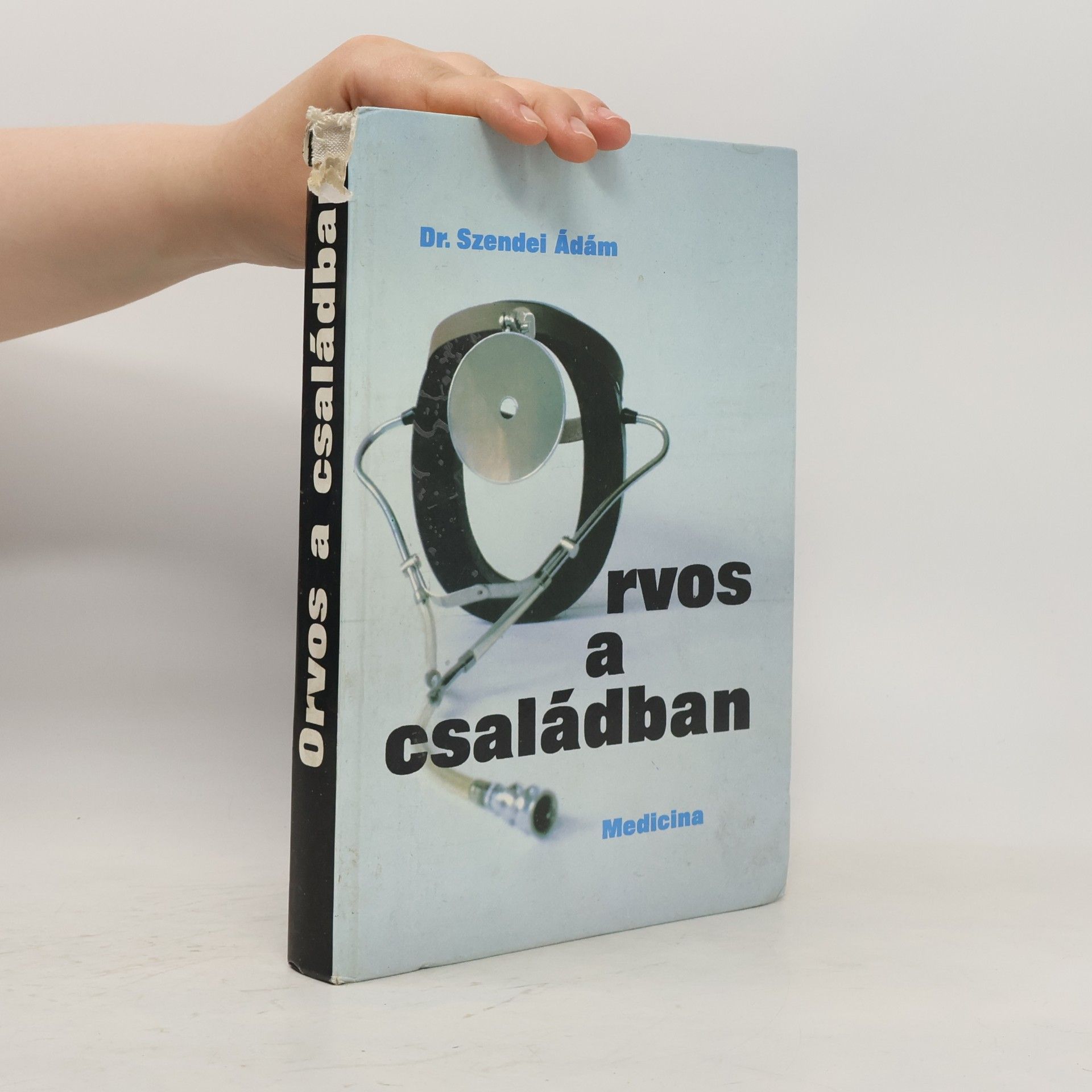Ádám Szendei Orvos a scaládban