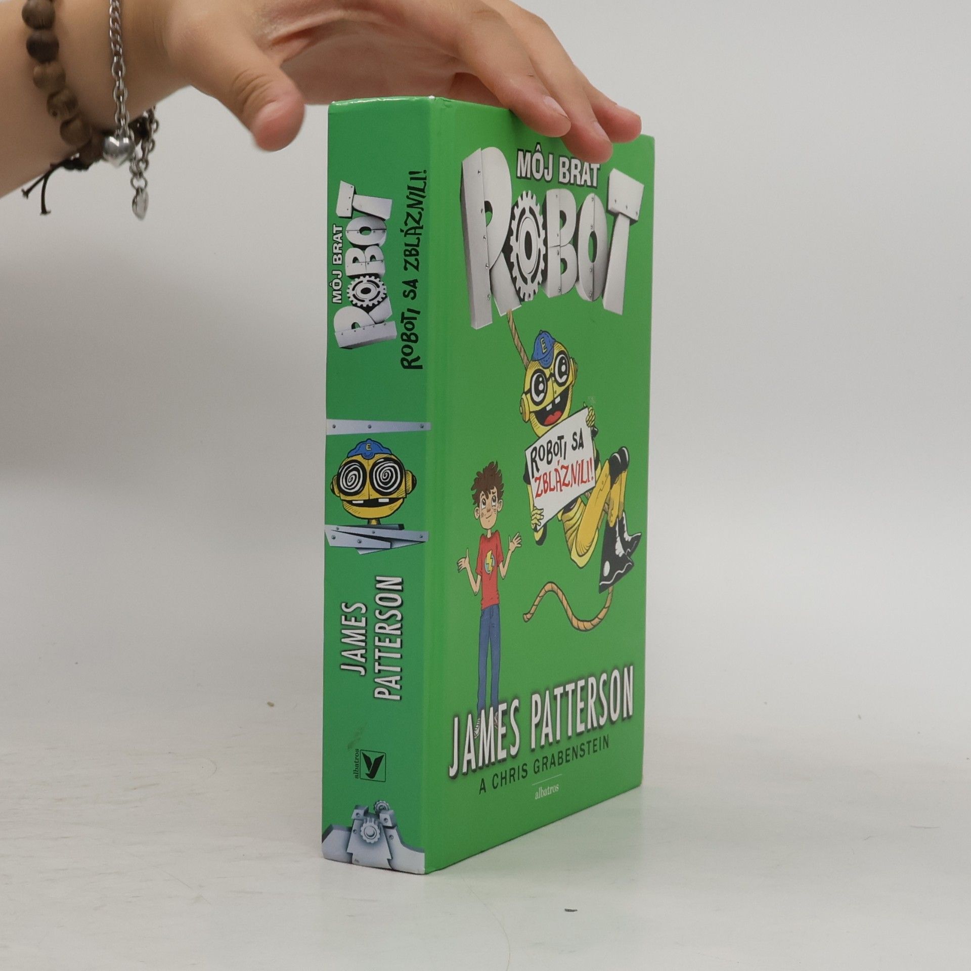 James Patterson Roboti sa z bláznili!