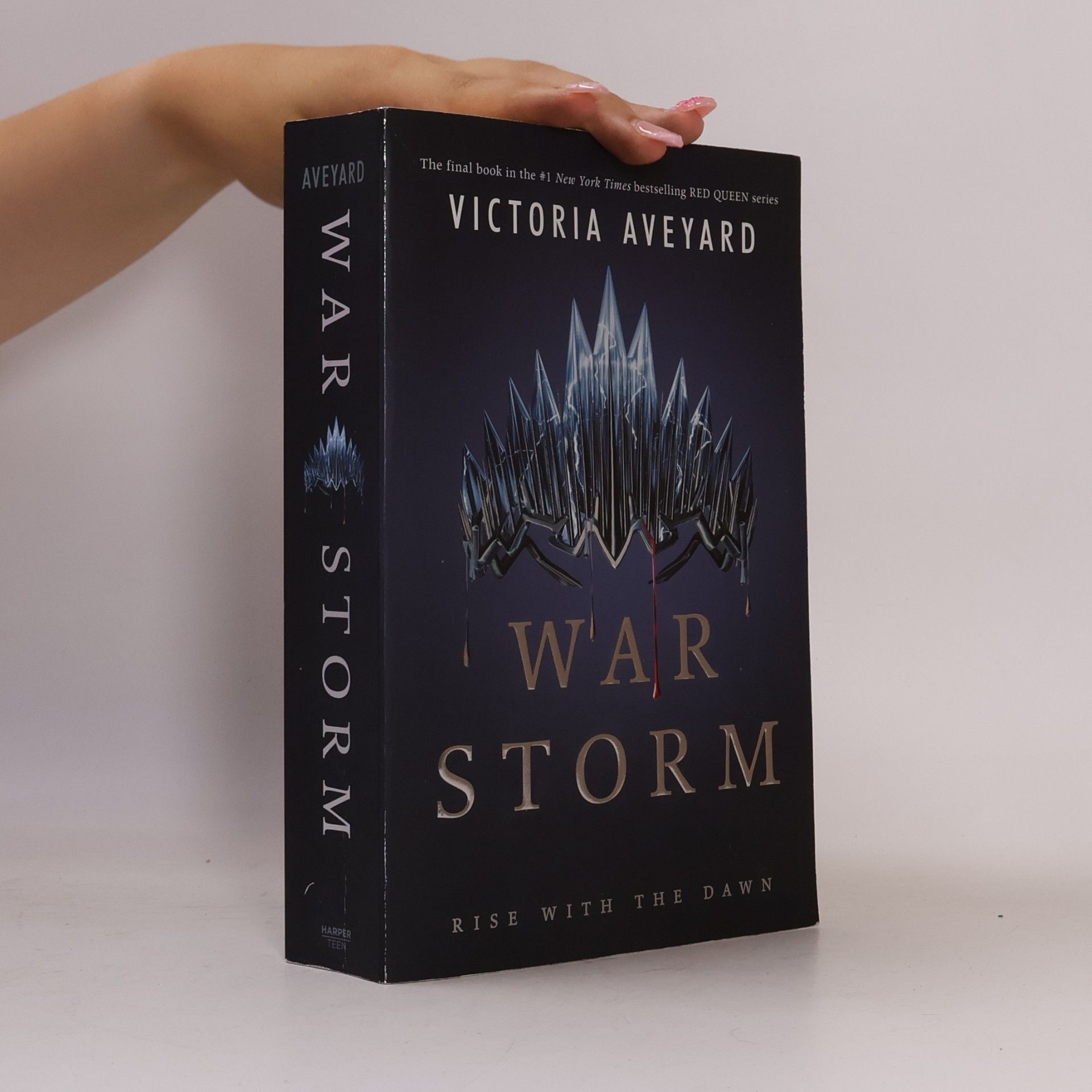 Victoria Aveyard War Storm