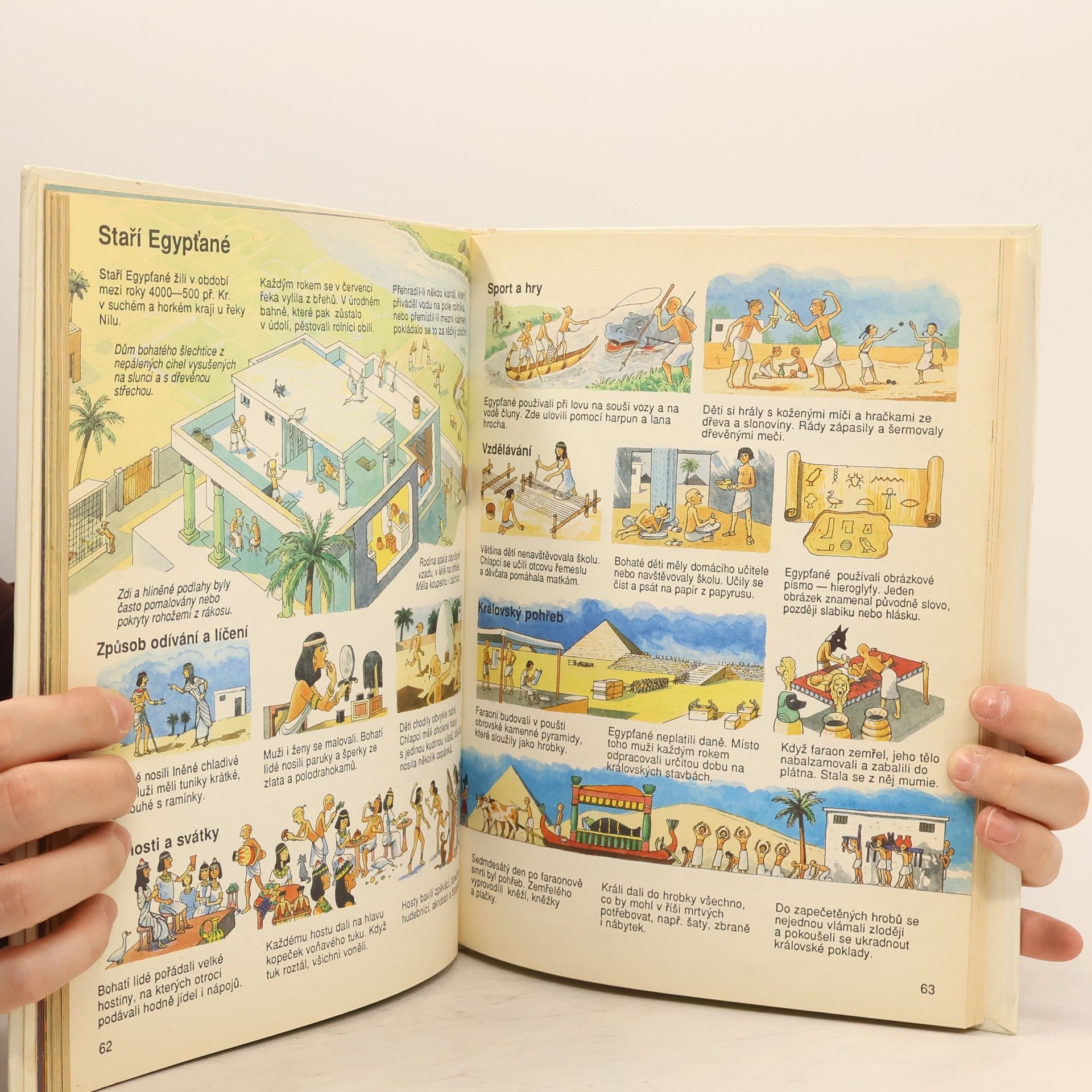 Jane Elliott Usborne dětská encyklopedie