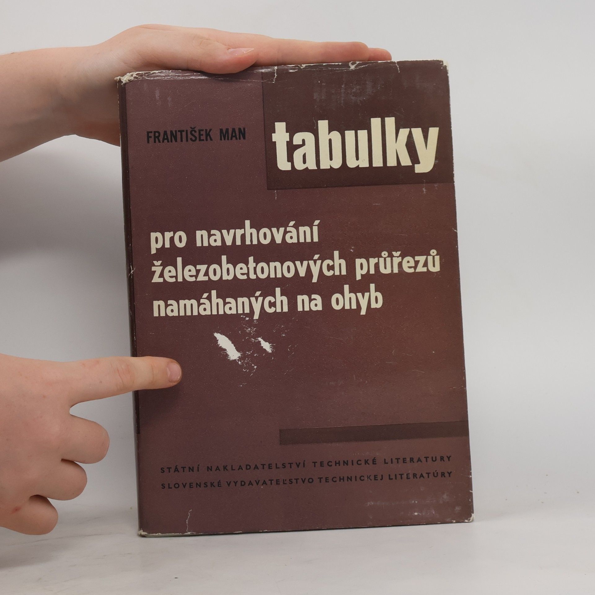 František Man Tabulky pro navrhování železobetonových průřezů namáhaných na ohyb