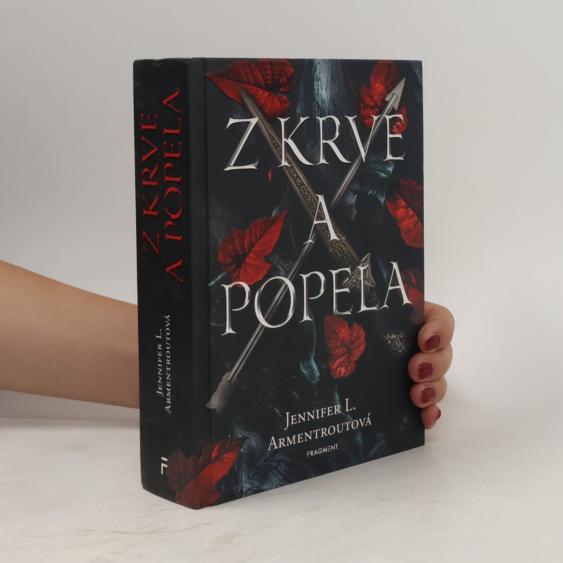 Jennifer L. Armentrout Z krve a popela