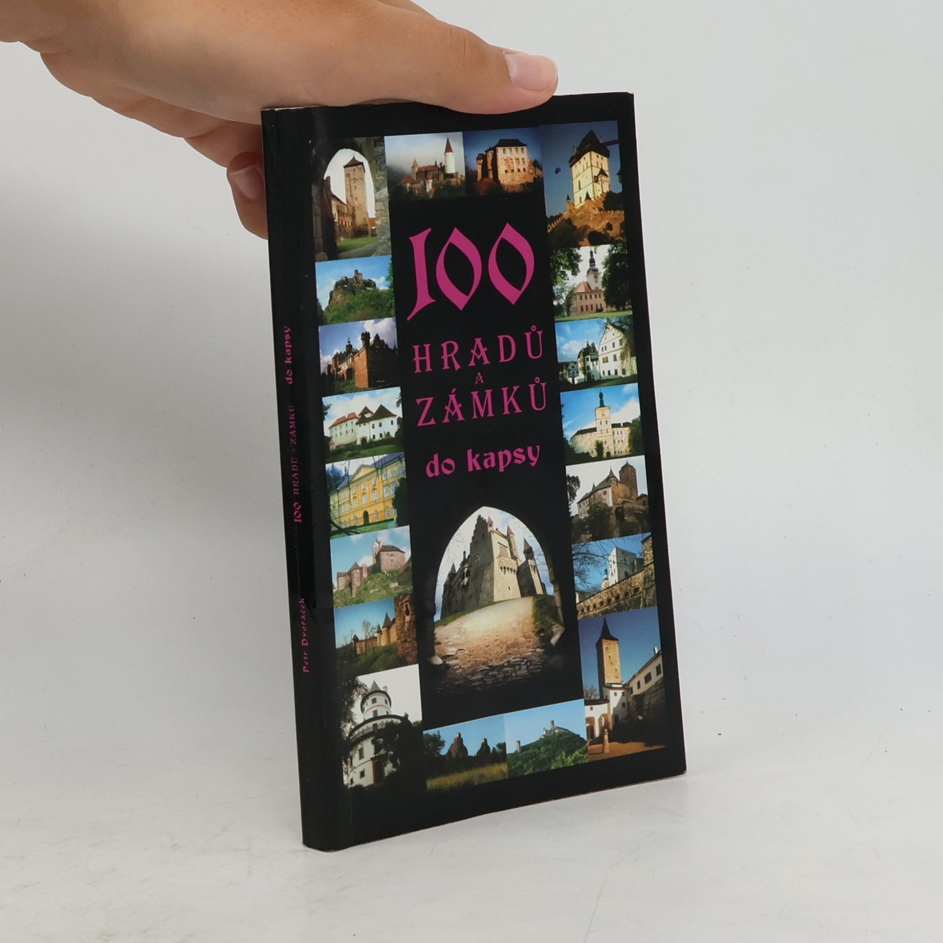 100 hradů a zámků do kapsy