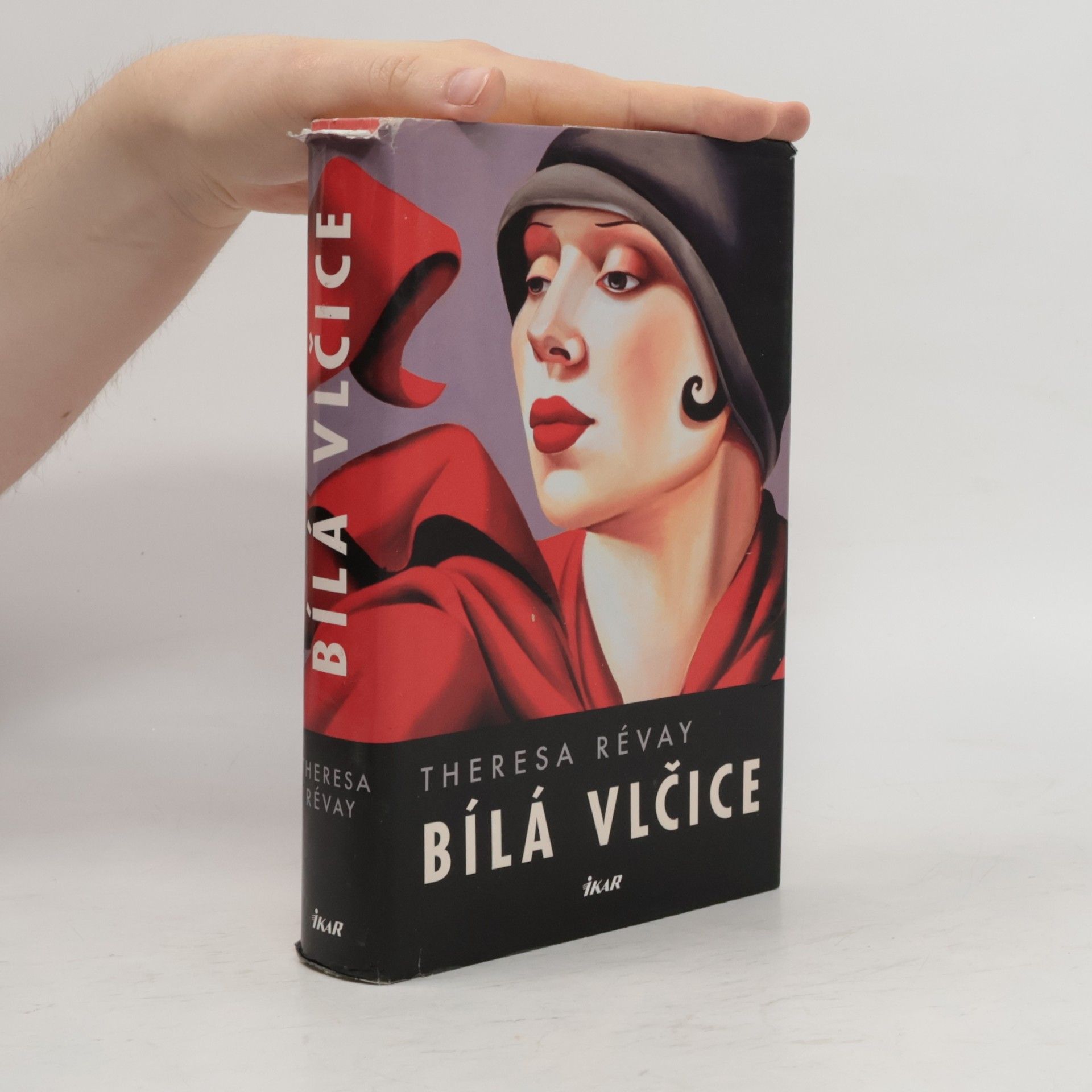 Theresa Révay Bílá vlčice