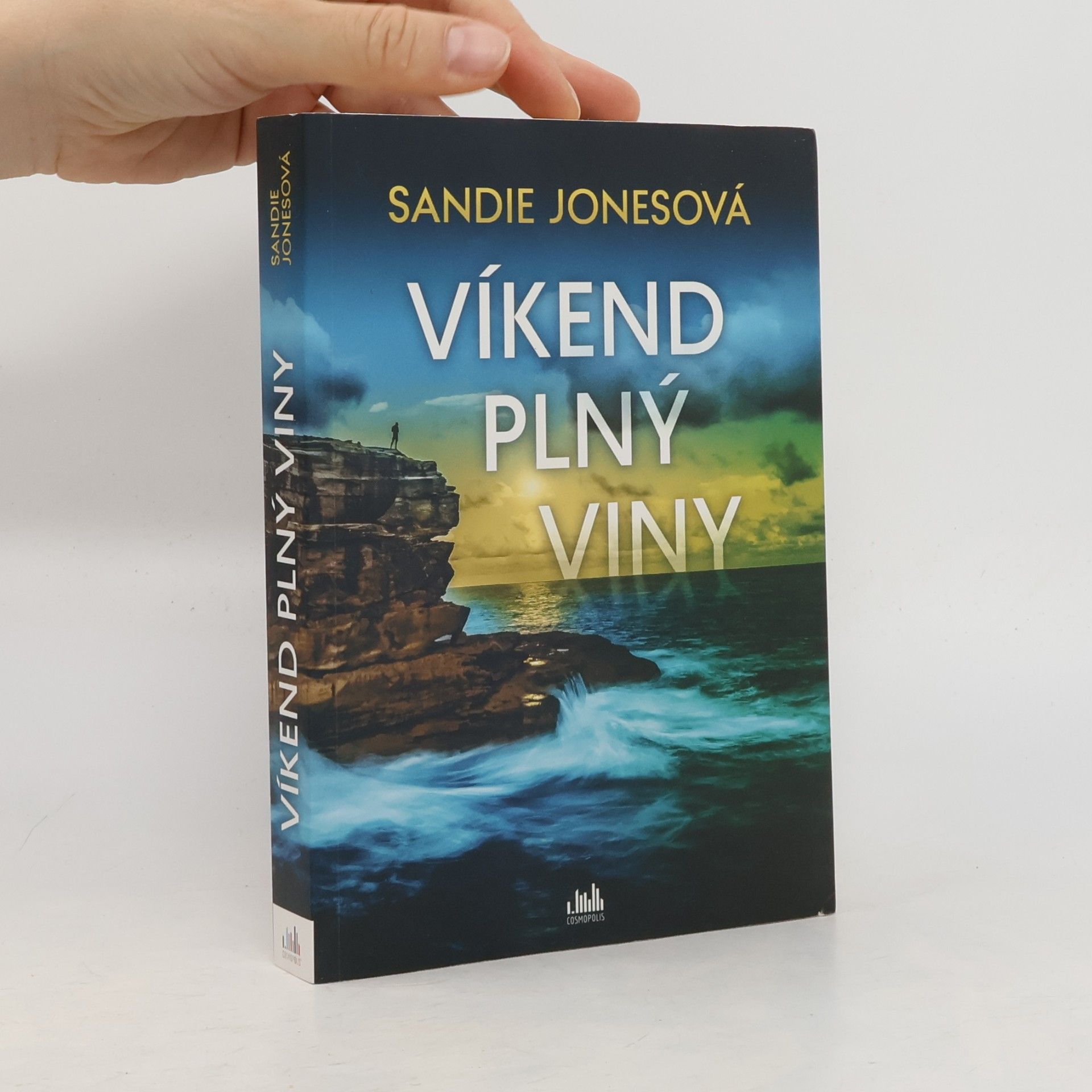 Sandie Jones Víkend plný viny