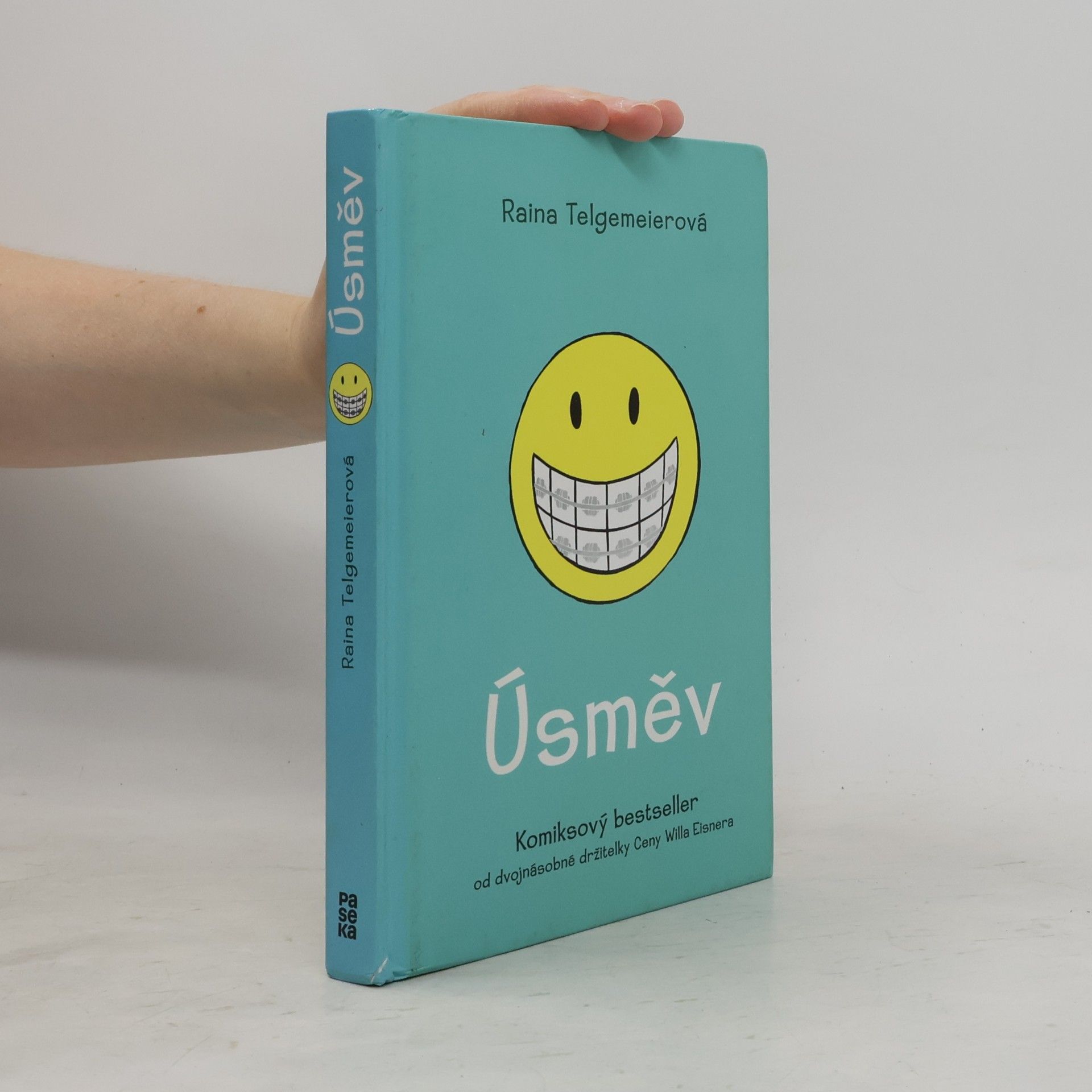 Raina Telgemeier Úsměv