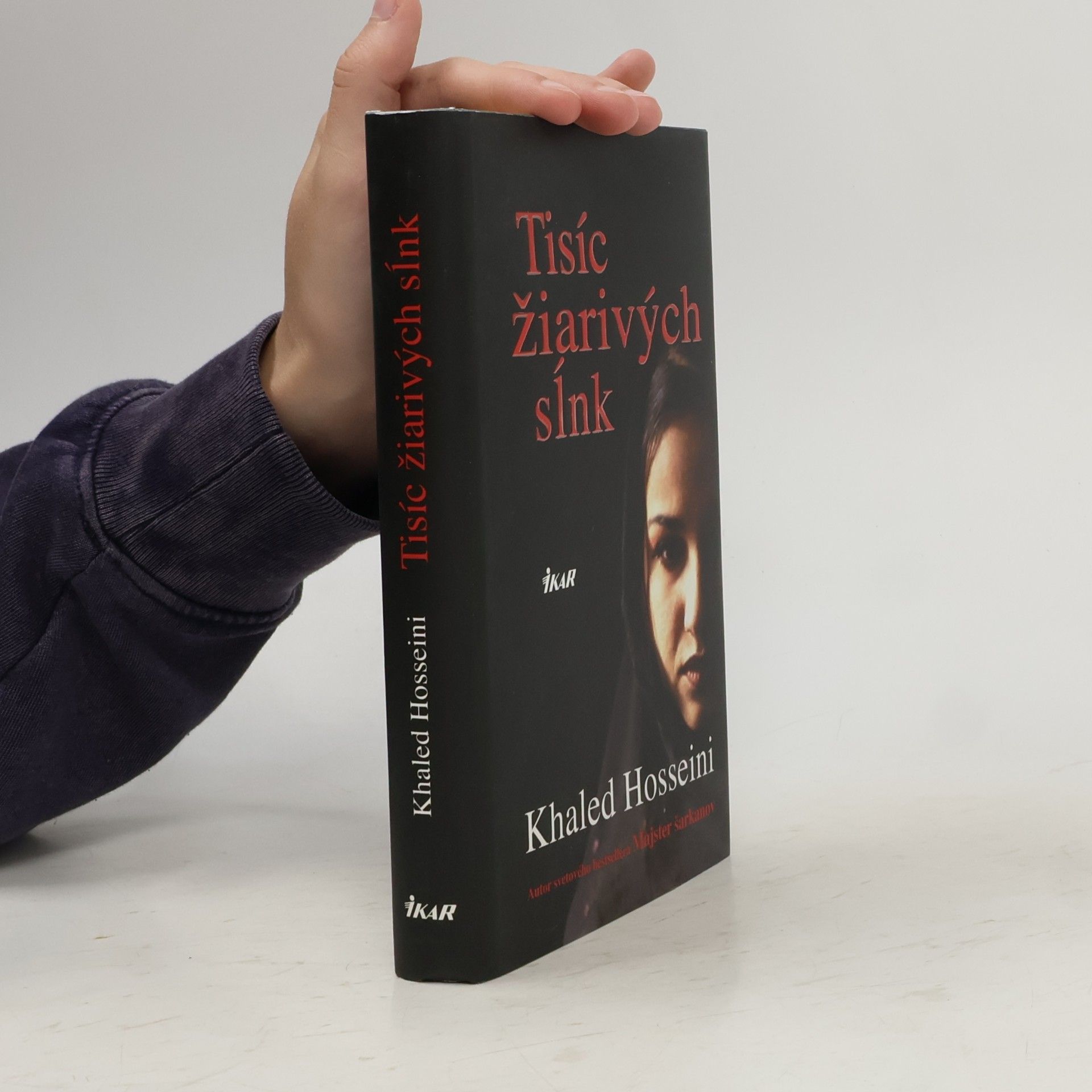Khaled Hosseini Tisíc žiarivých sĺnk
