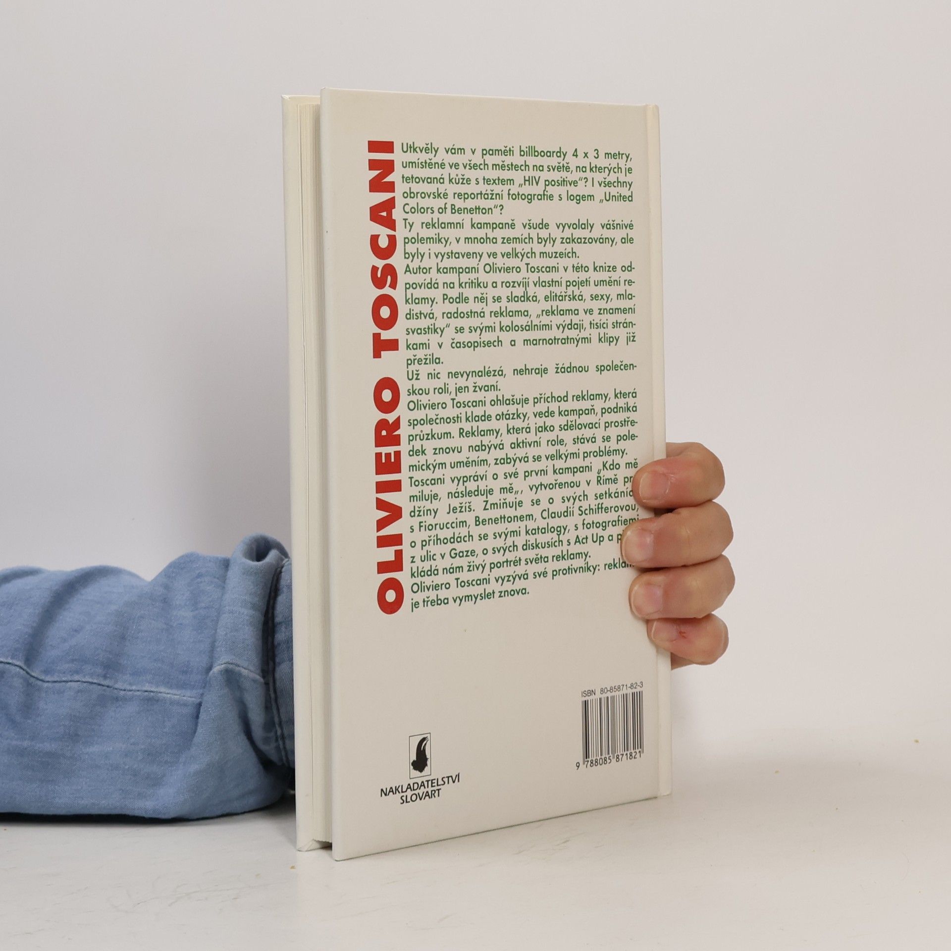 Oliviero Toscani Reklama je navoněná zdechlina