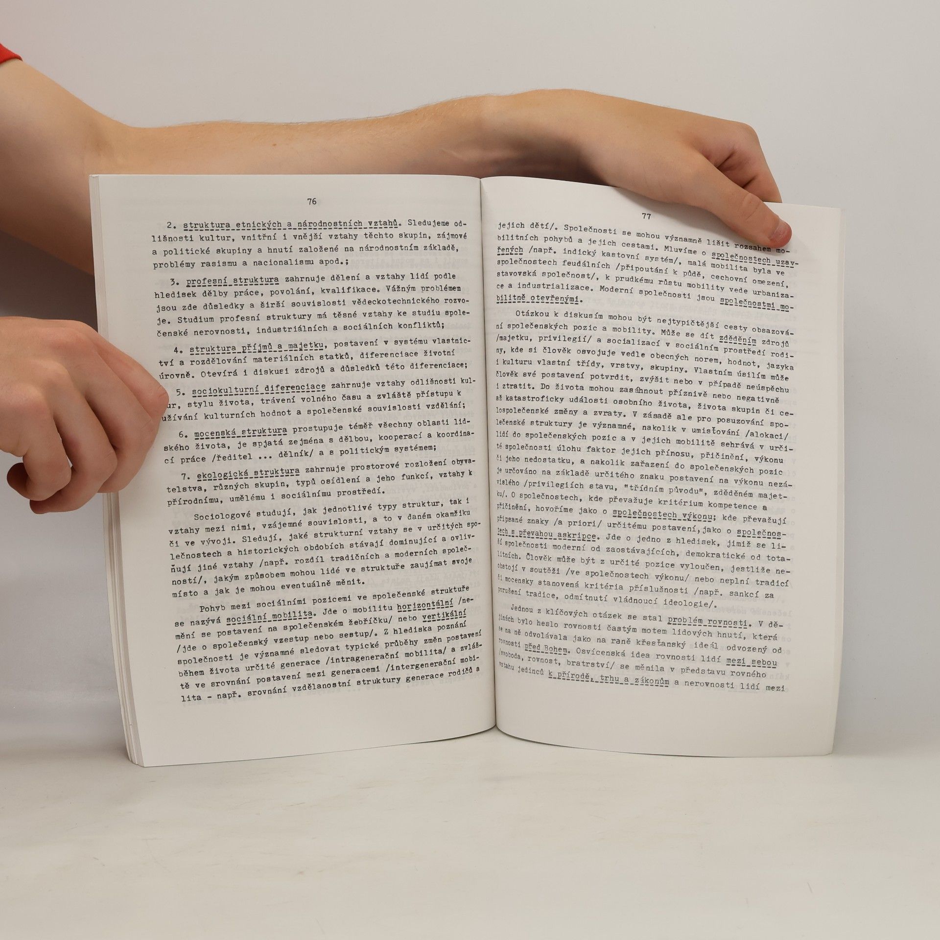 Miloslav Petrusek Sociologie: Občanská nauka (základy společenských věd)