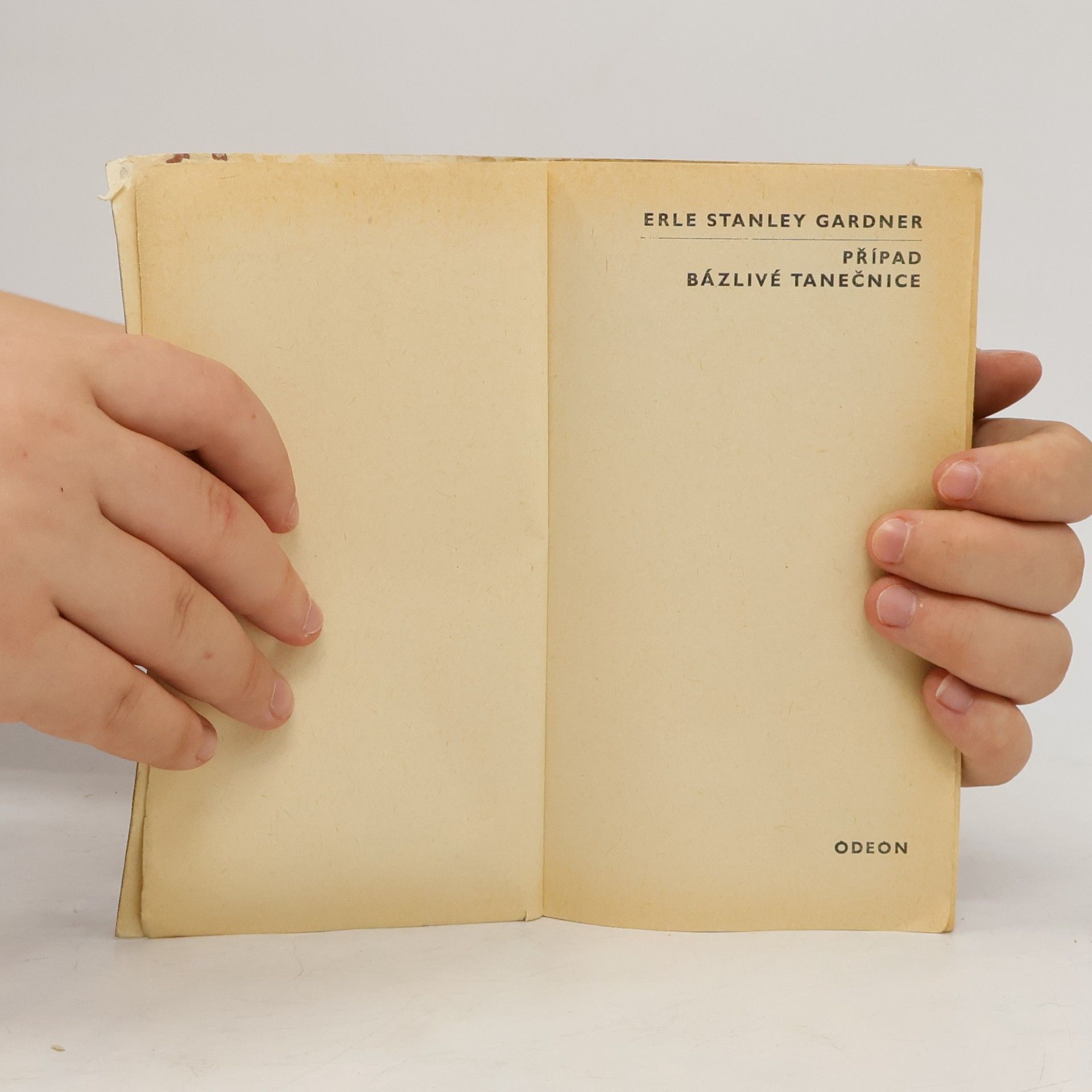 Erle Stanley Gardner Případ bázlivé tanečnice