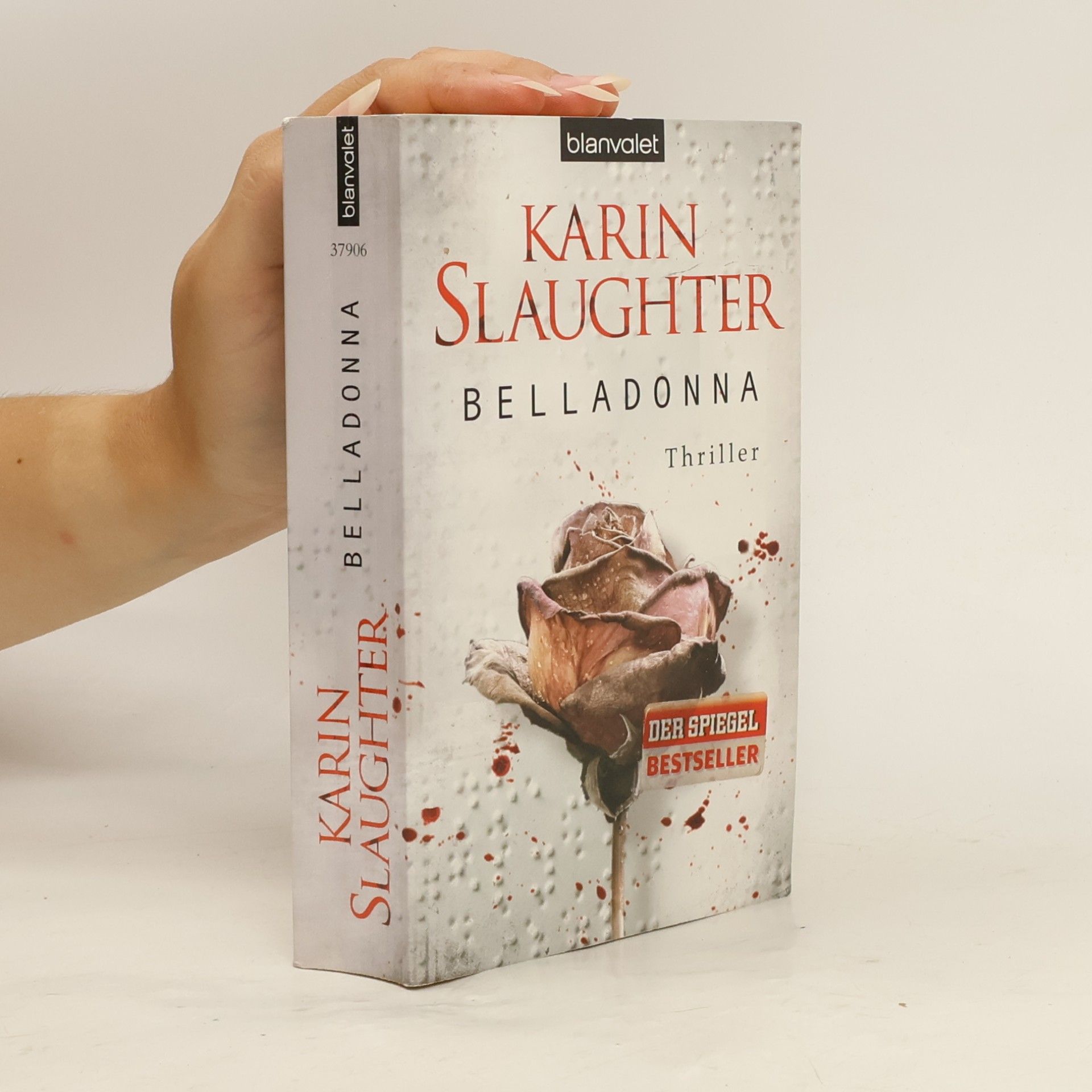 Karin Slaughter Belladonna