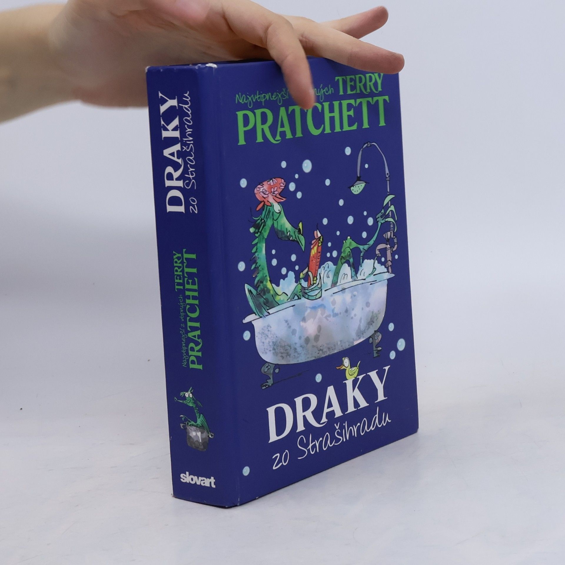 Terry Pratchett Draky zo Strašihradu