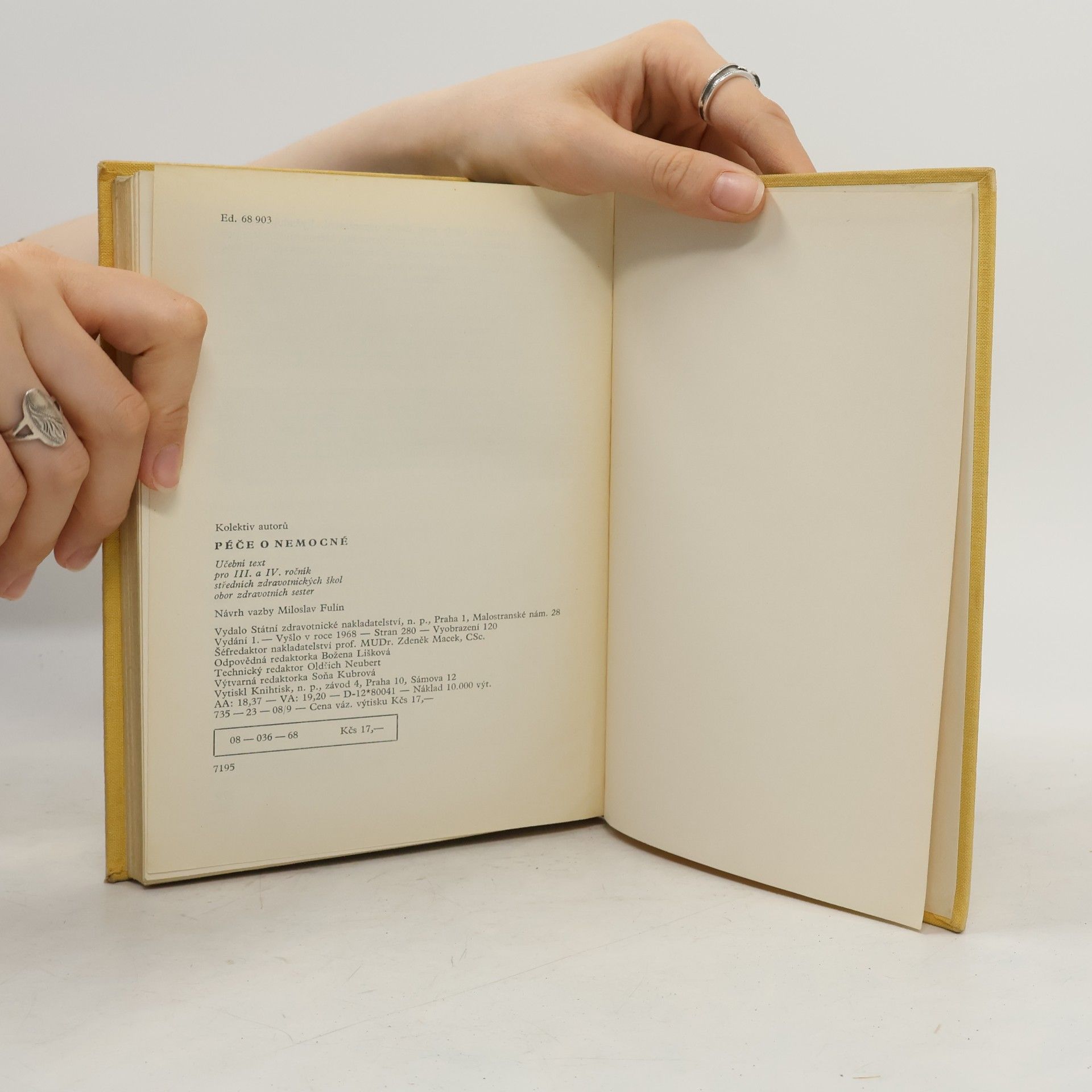 Marie Barešová Péče o nemocné. Učební text pro III. a IV. ročník středních zdravotnických škol
