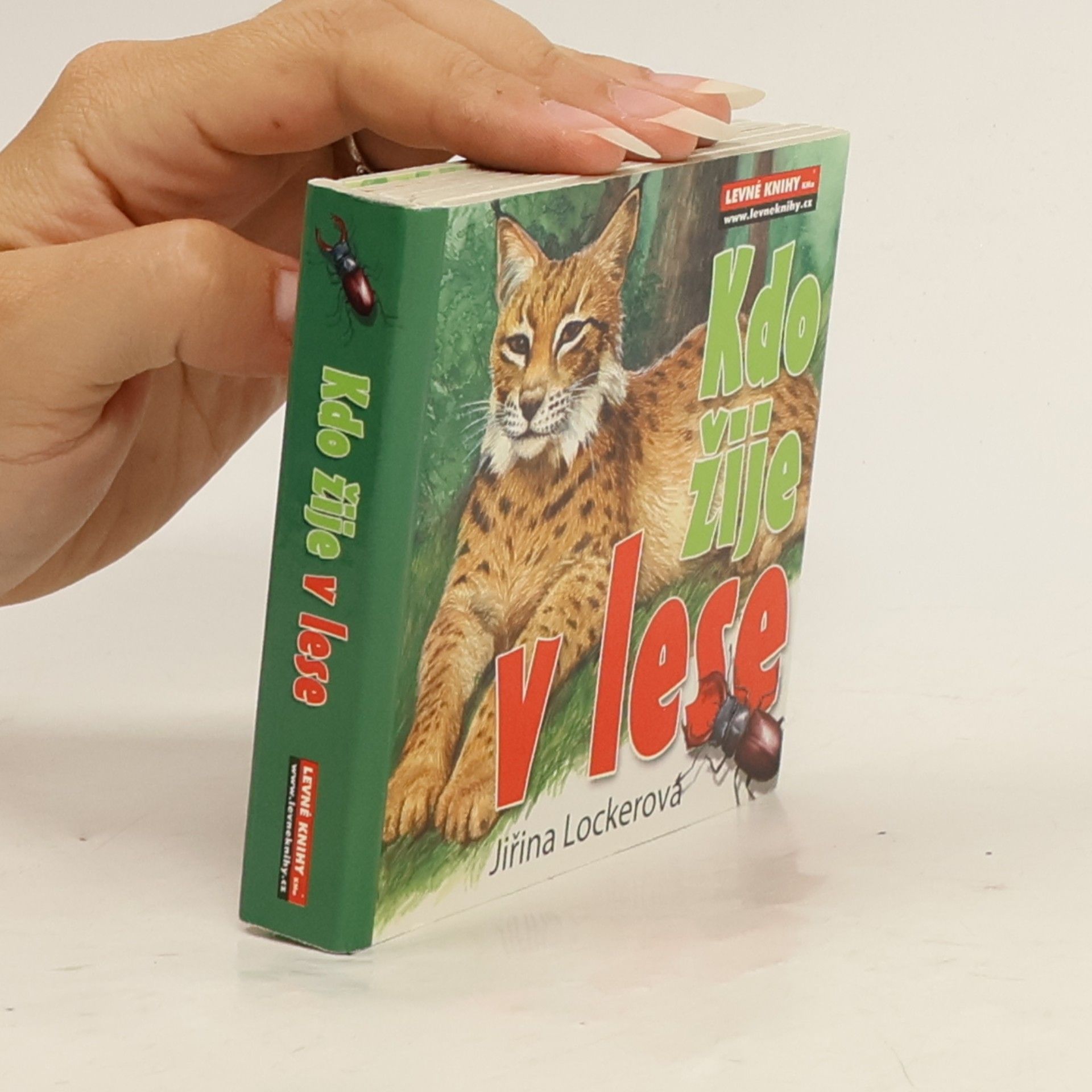 Jiřina Lockerová Kdo žije v lese