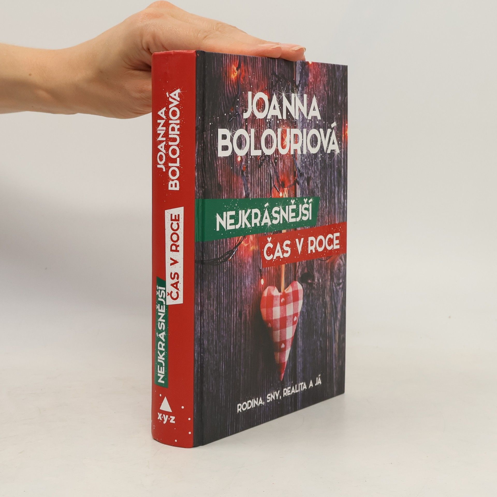 Joanna Bolouri Nejkrásnější čas v roce