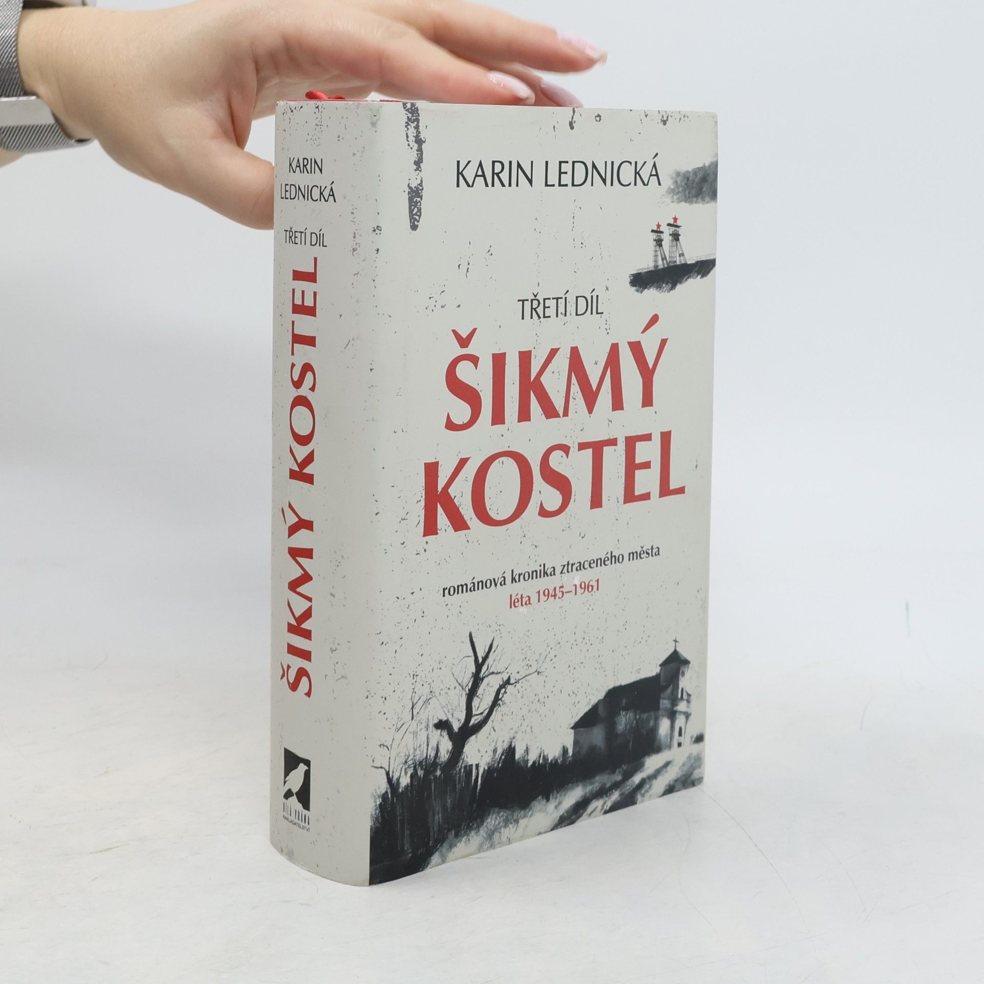 Karin Lednická Šikmý kostel 3