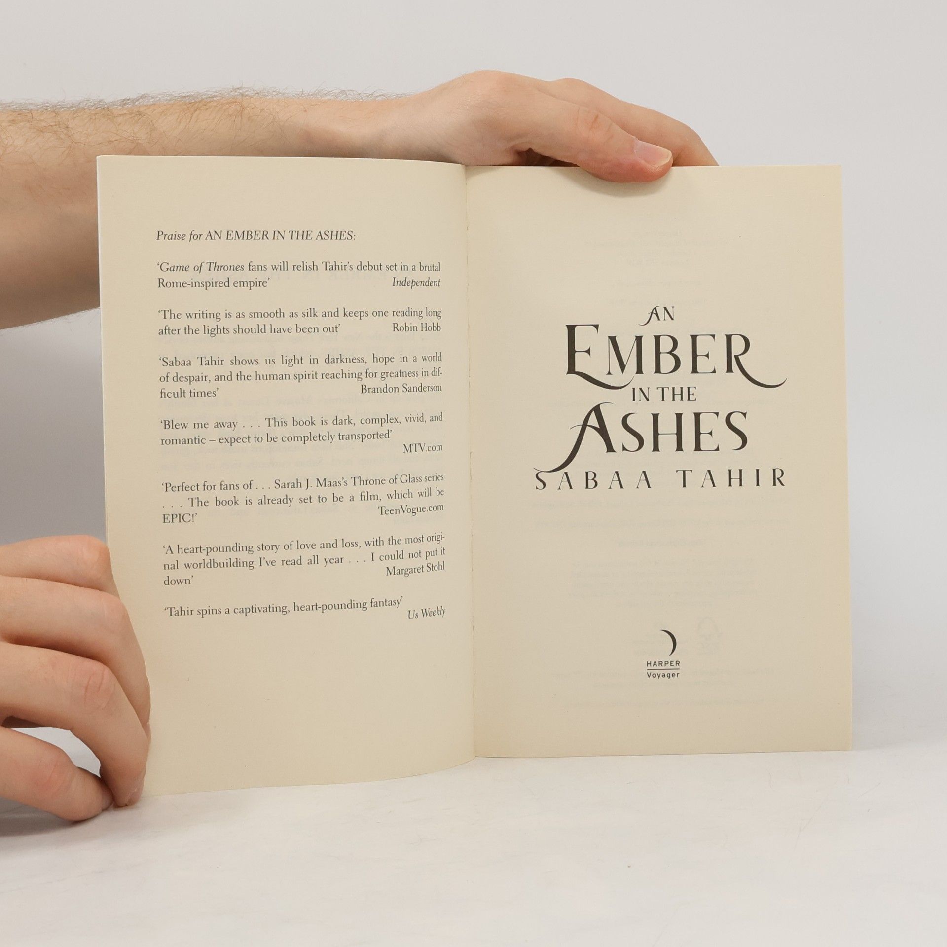 Sabaa Tahir An Ember in the Ashes