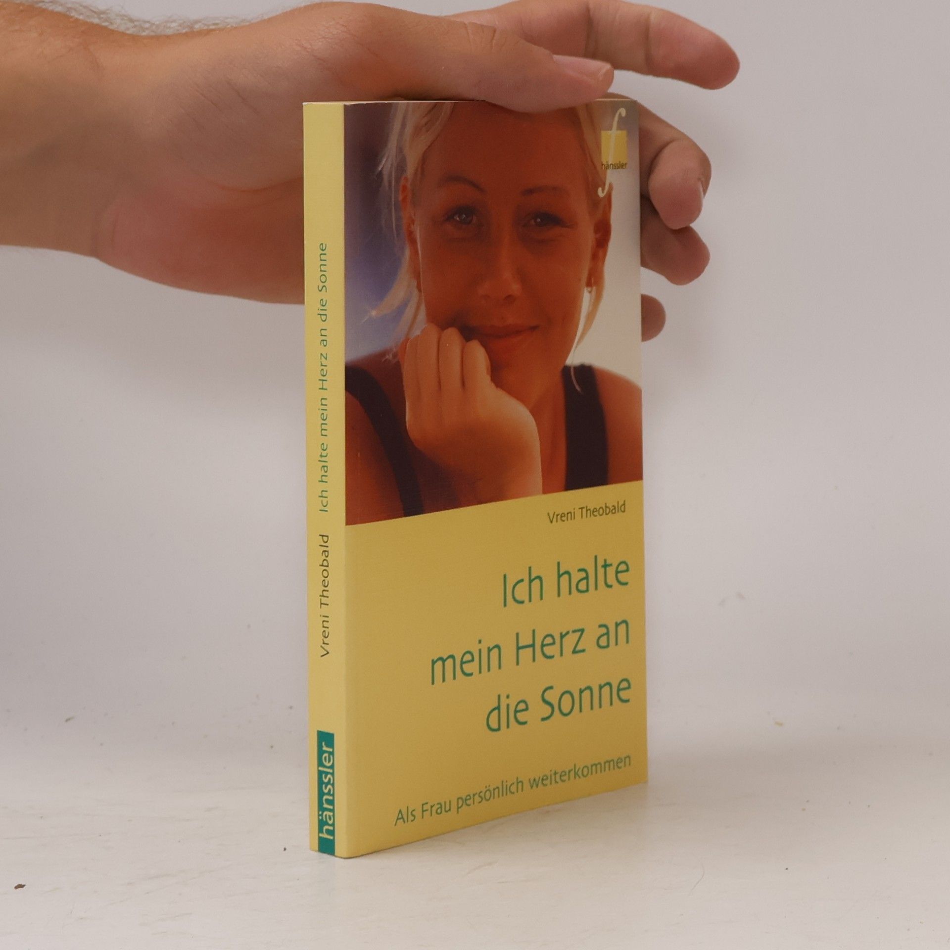Ich halte mein Herz an die Sonne.