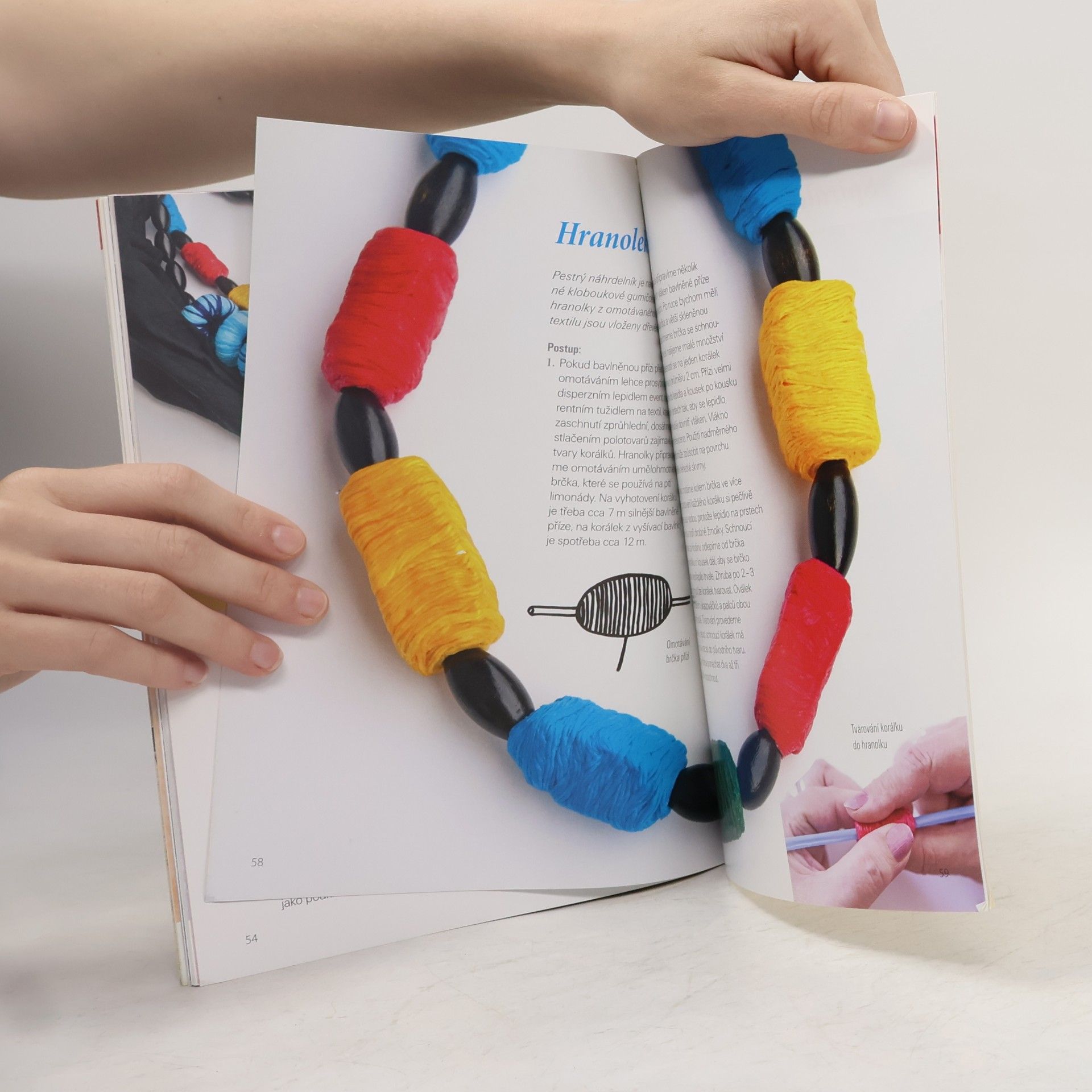 Marta Drozdová Textilní šperky a doplňky