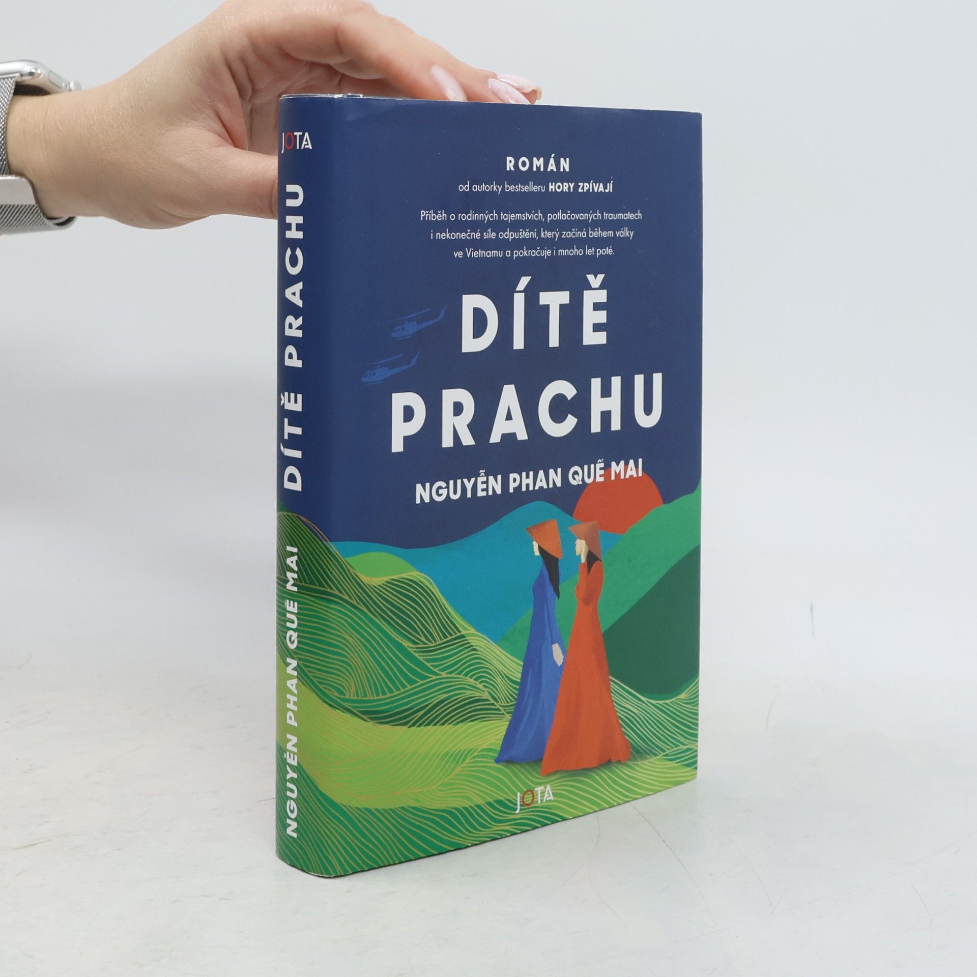 Nguyễn Phan Quế Mai Dítě prachu