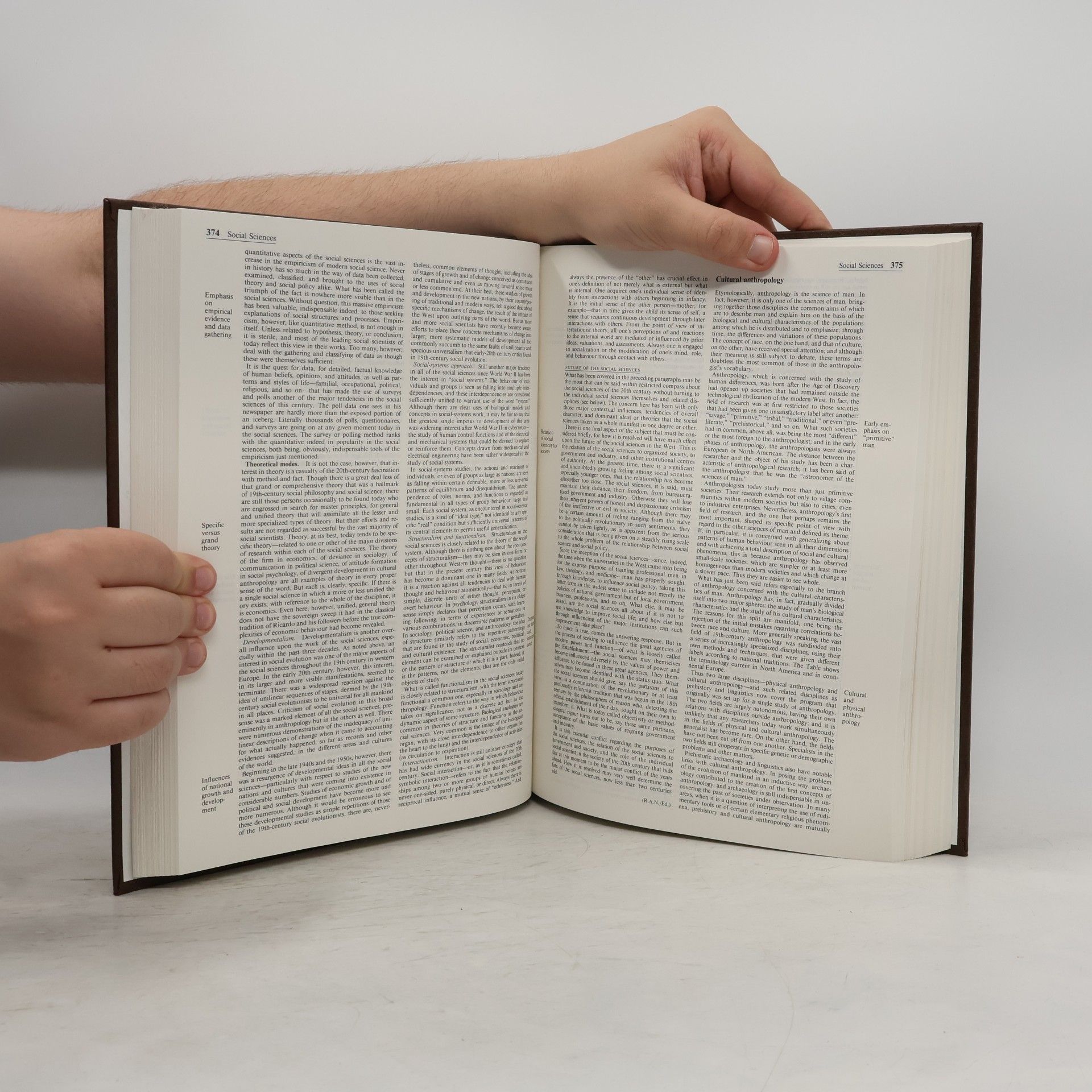 Philip W Goetz Macropædia: Knowledge in Depth - 24: Encyclopaedia Britannica, 1991 Set