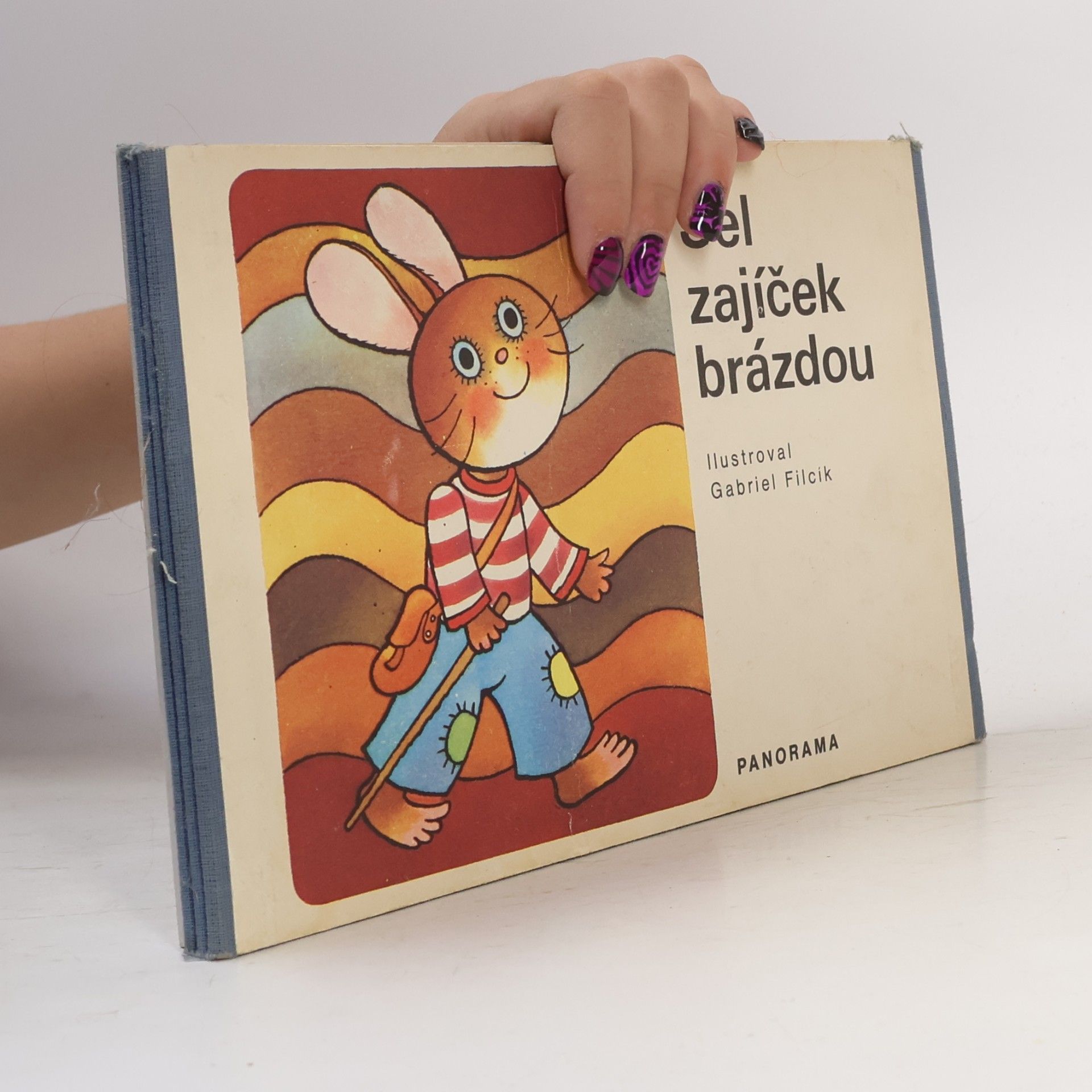 Eva Košňárová Šel zajíček brázdou