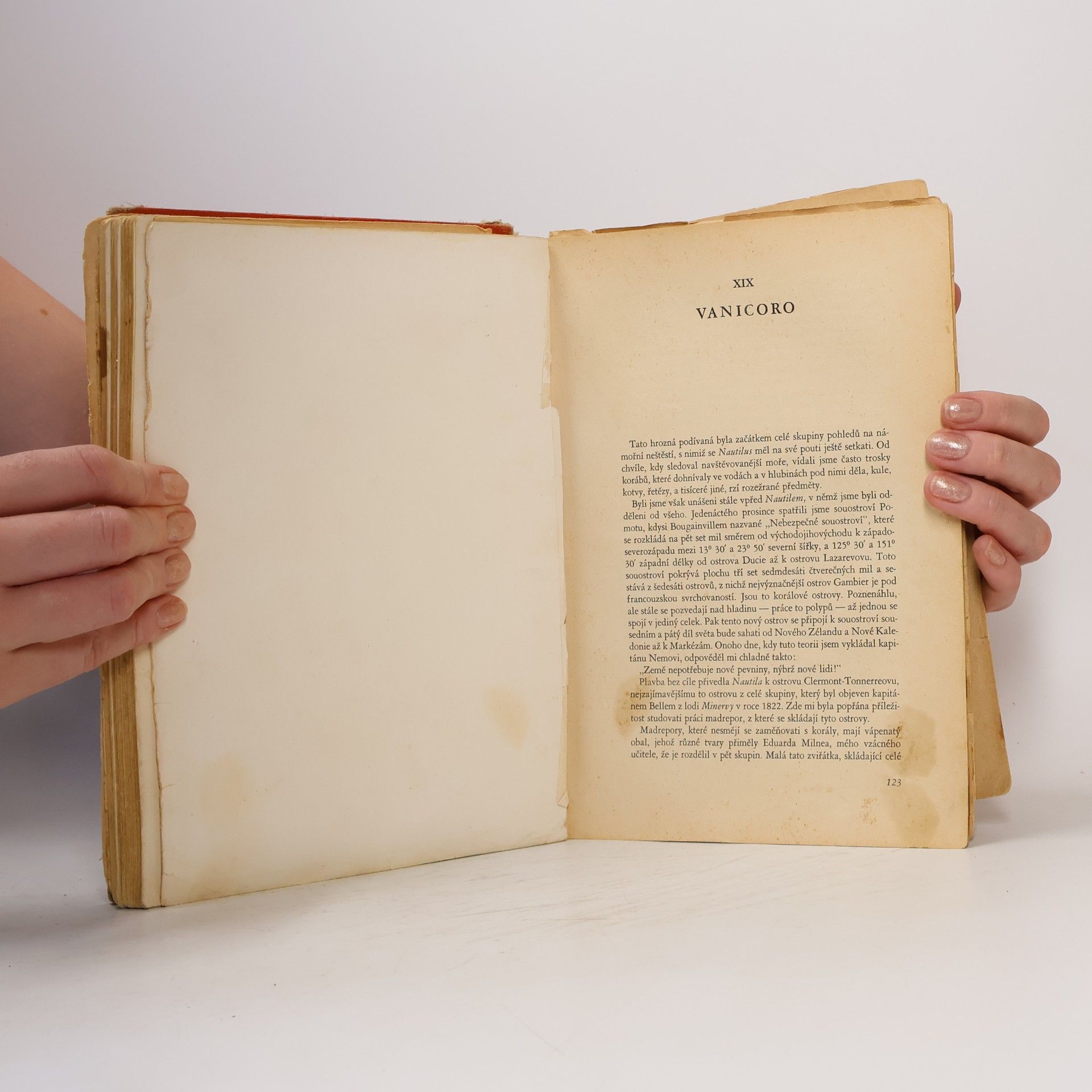 Jules Verne Dvacet tisíc mil pod mořem