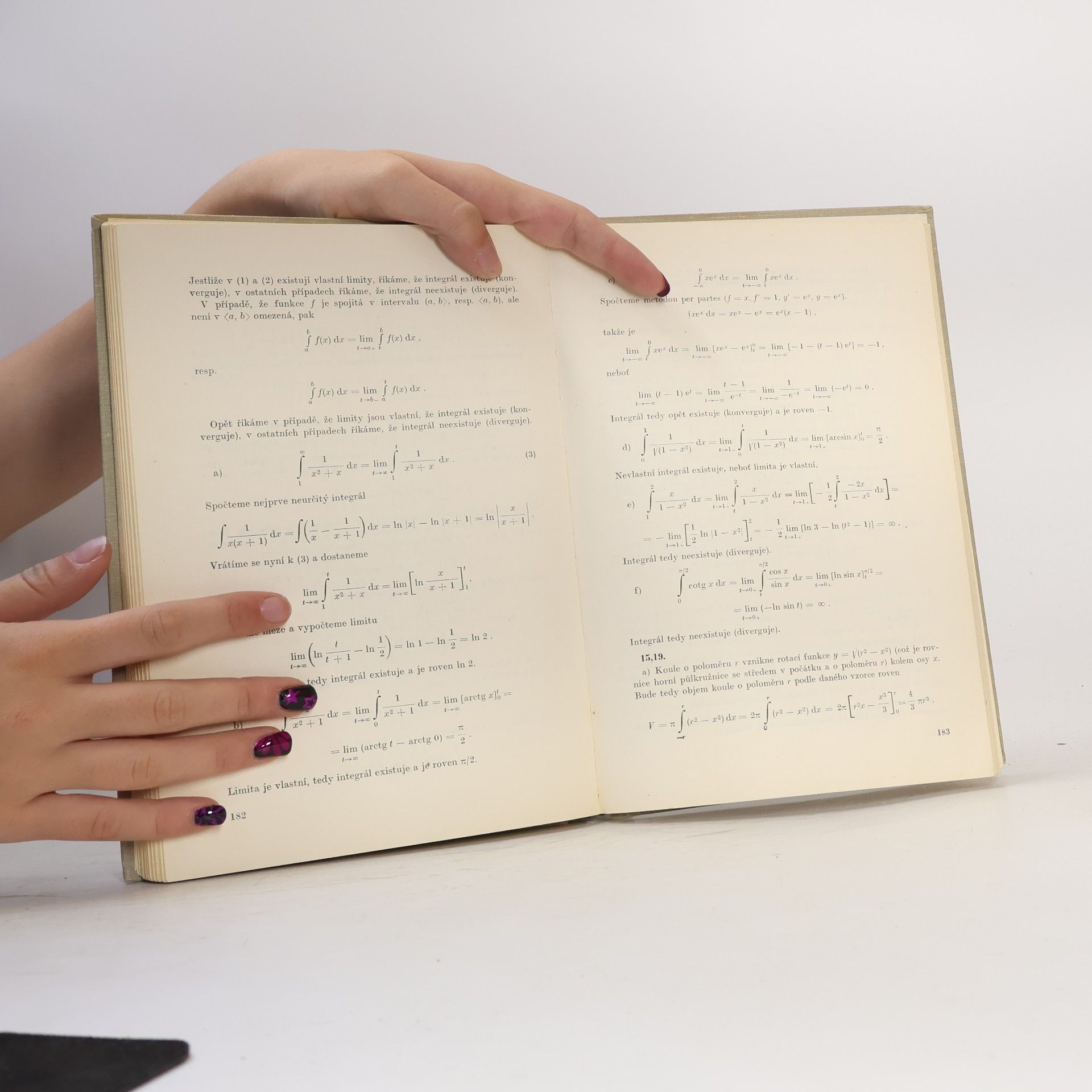 M. Hořejšová Řešené příklady z matematiky pro VŠE
